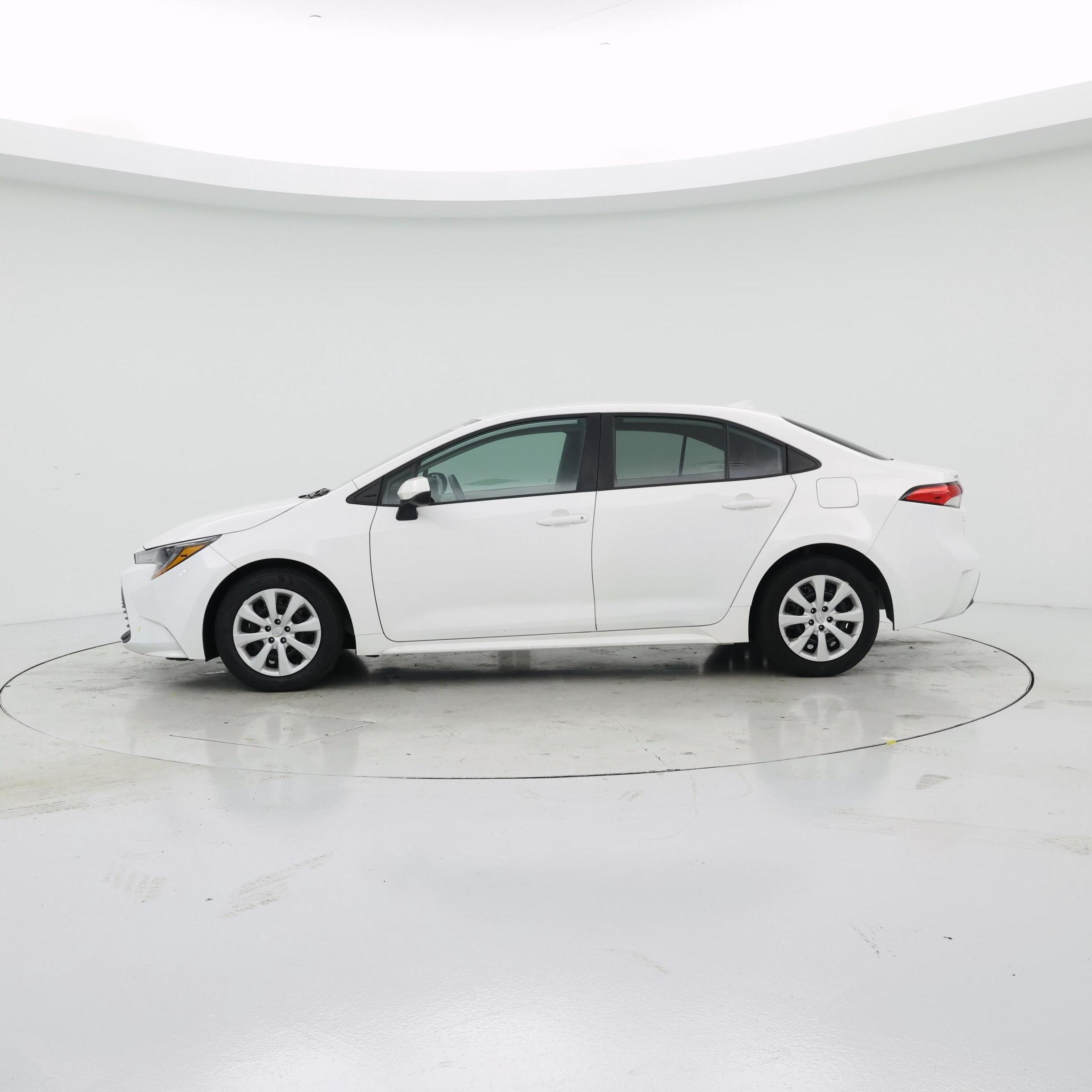 Thumbnail: 2024 Toyota Corolla - 3