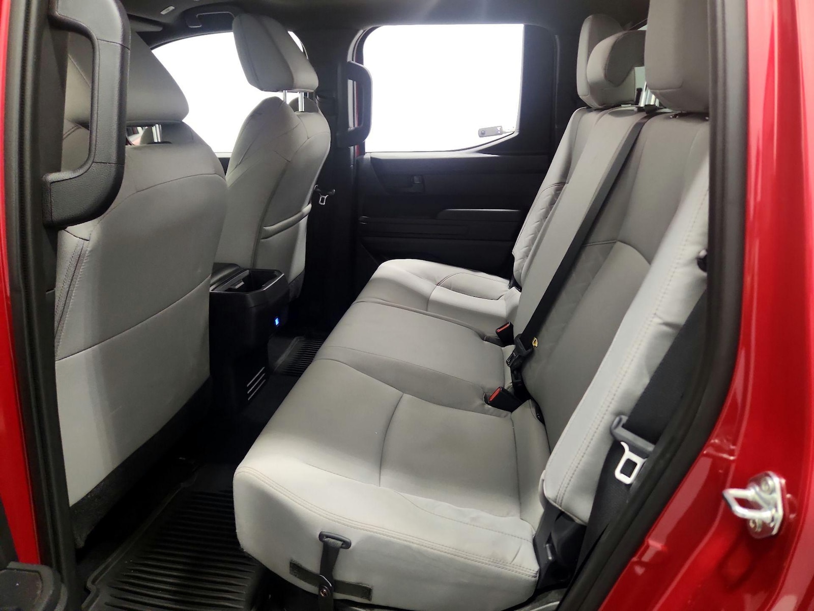 2025 Toyota Tacoma SR5 - Photo 21