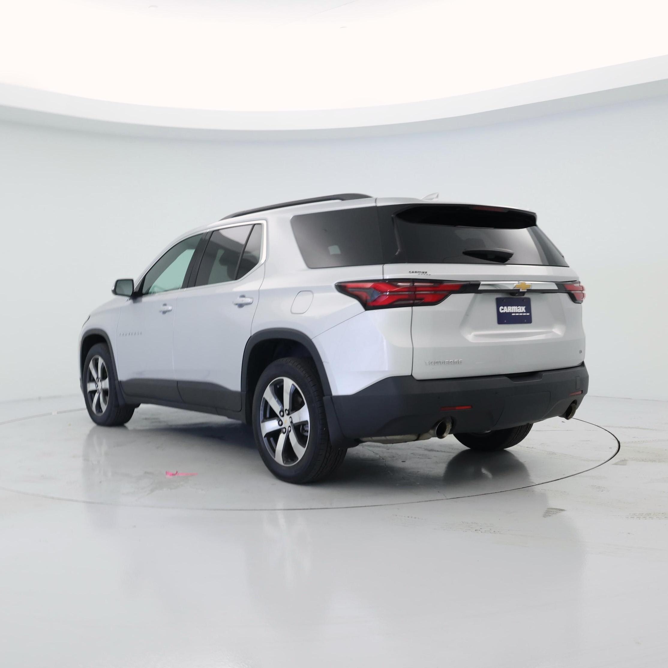 Thumbnail: 2022 Chevrolet Traverse - 2