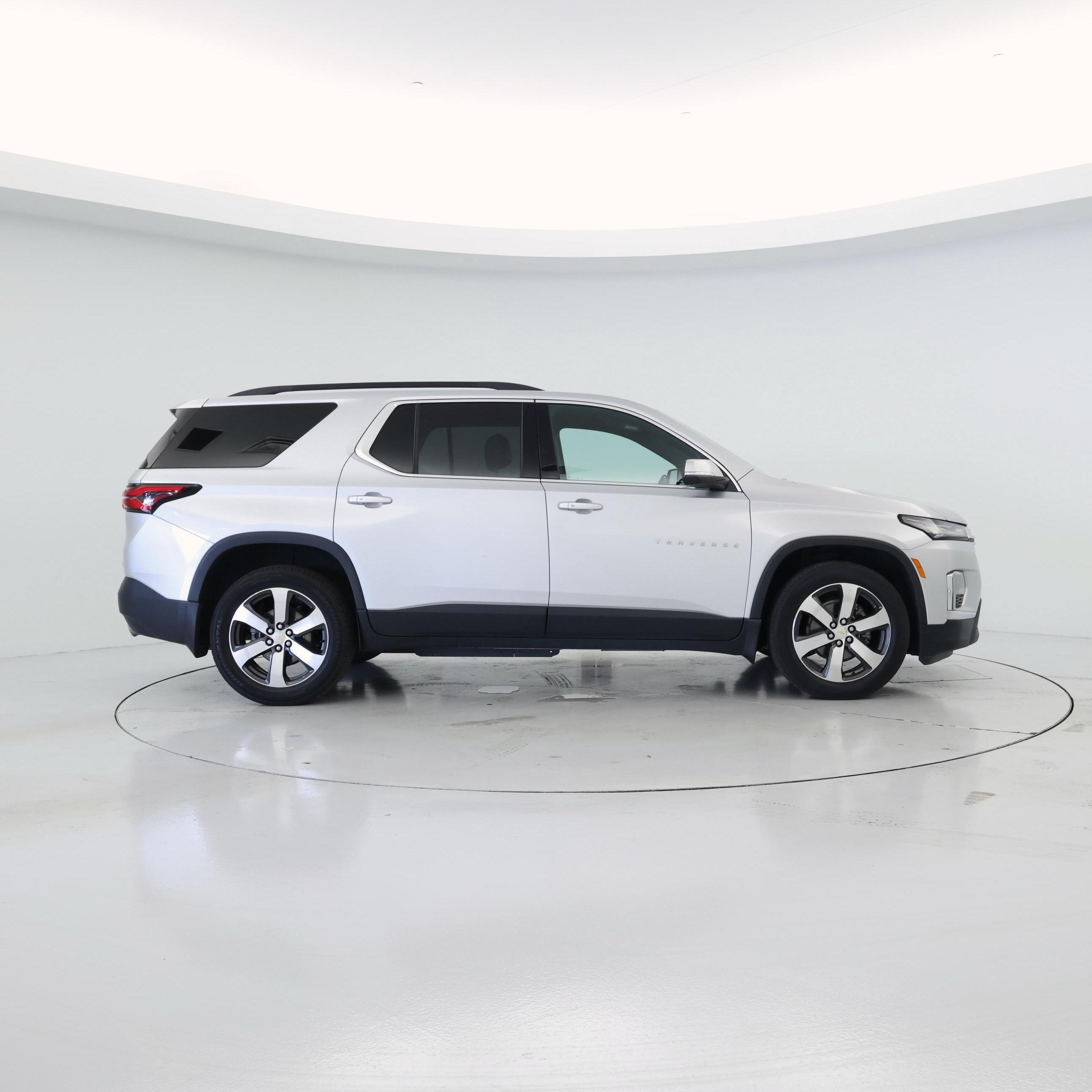 Thumbnail: 2022 Chevrolet Traverse - 7