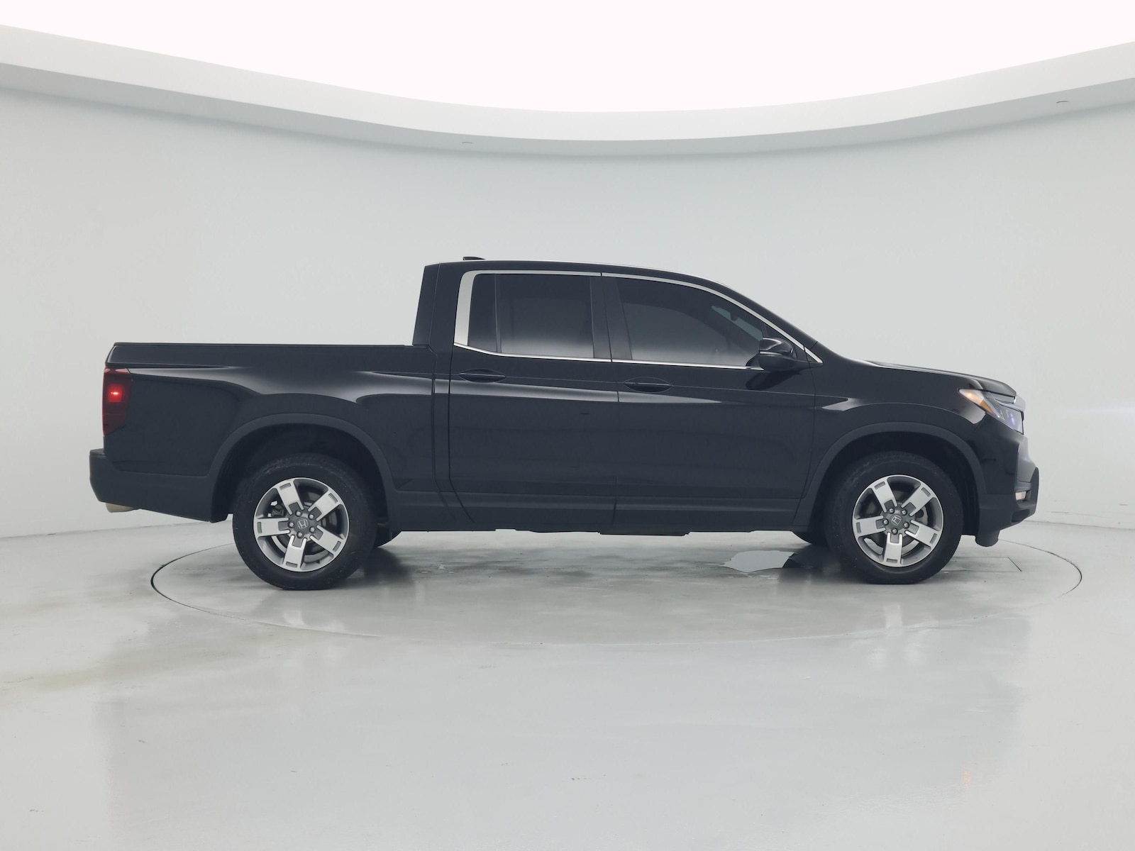 2025 Honda Ridgeline RTL - Photo 8