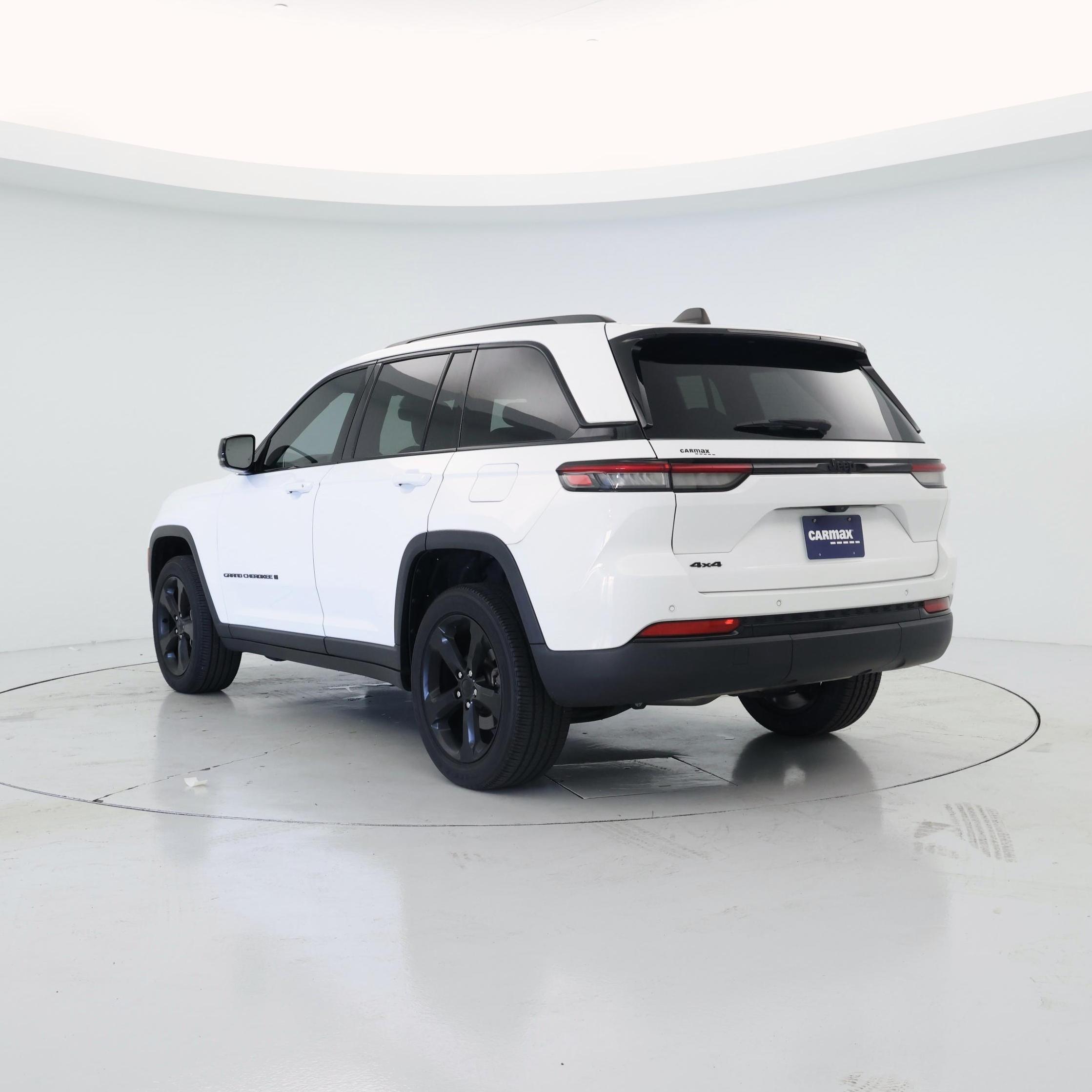 Thumbnail: 2023 Jeep Grand Cherokee - 2