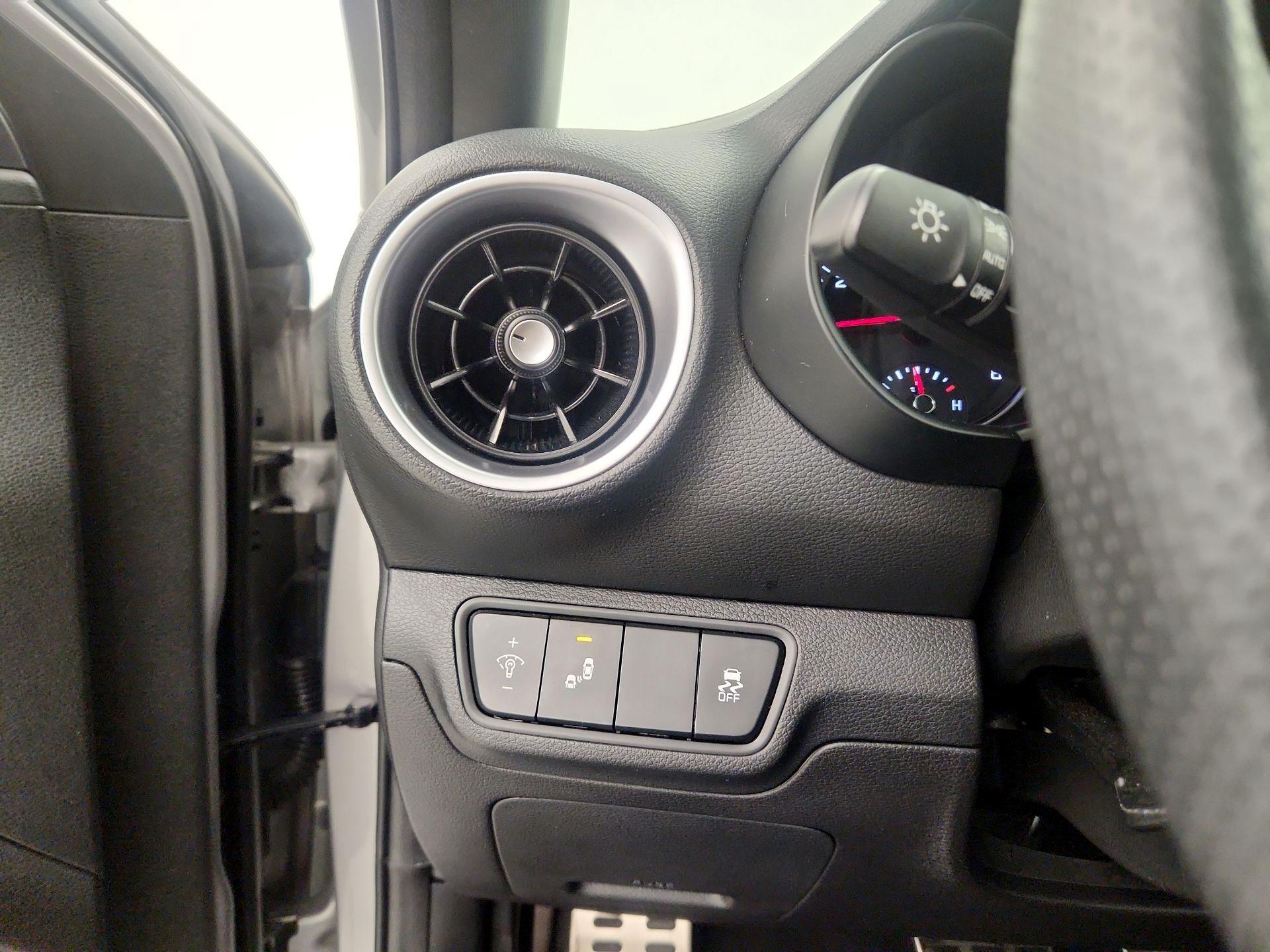 Thumbnail: 2024 Kia Forte - 13