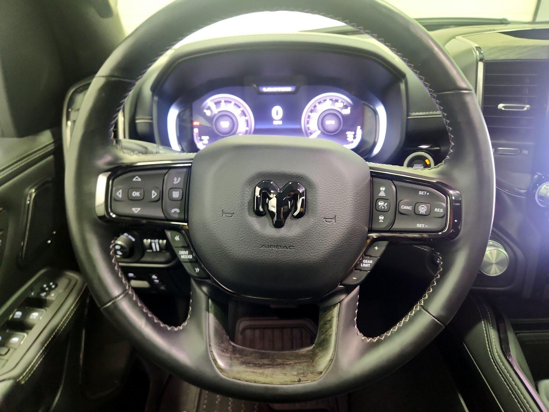 Thumbnail: 2025 RAM 1500 - 10