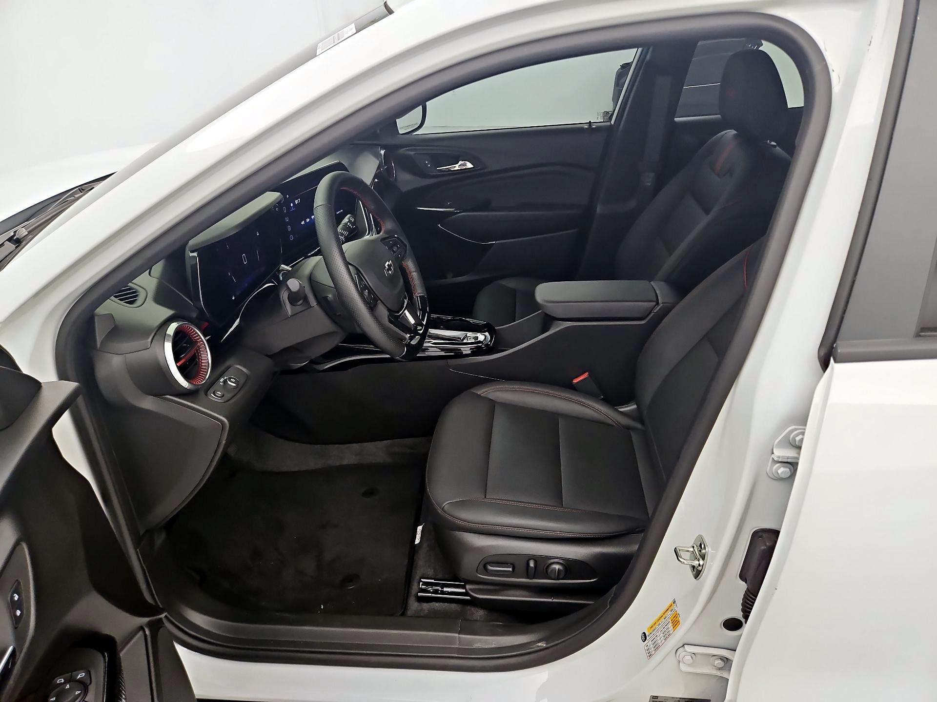 Thumbnail: 2026 Chevrolet Trax - 11