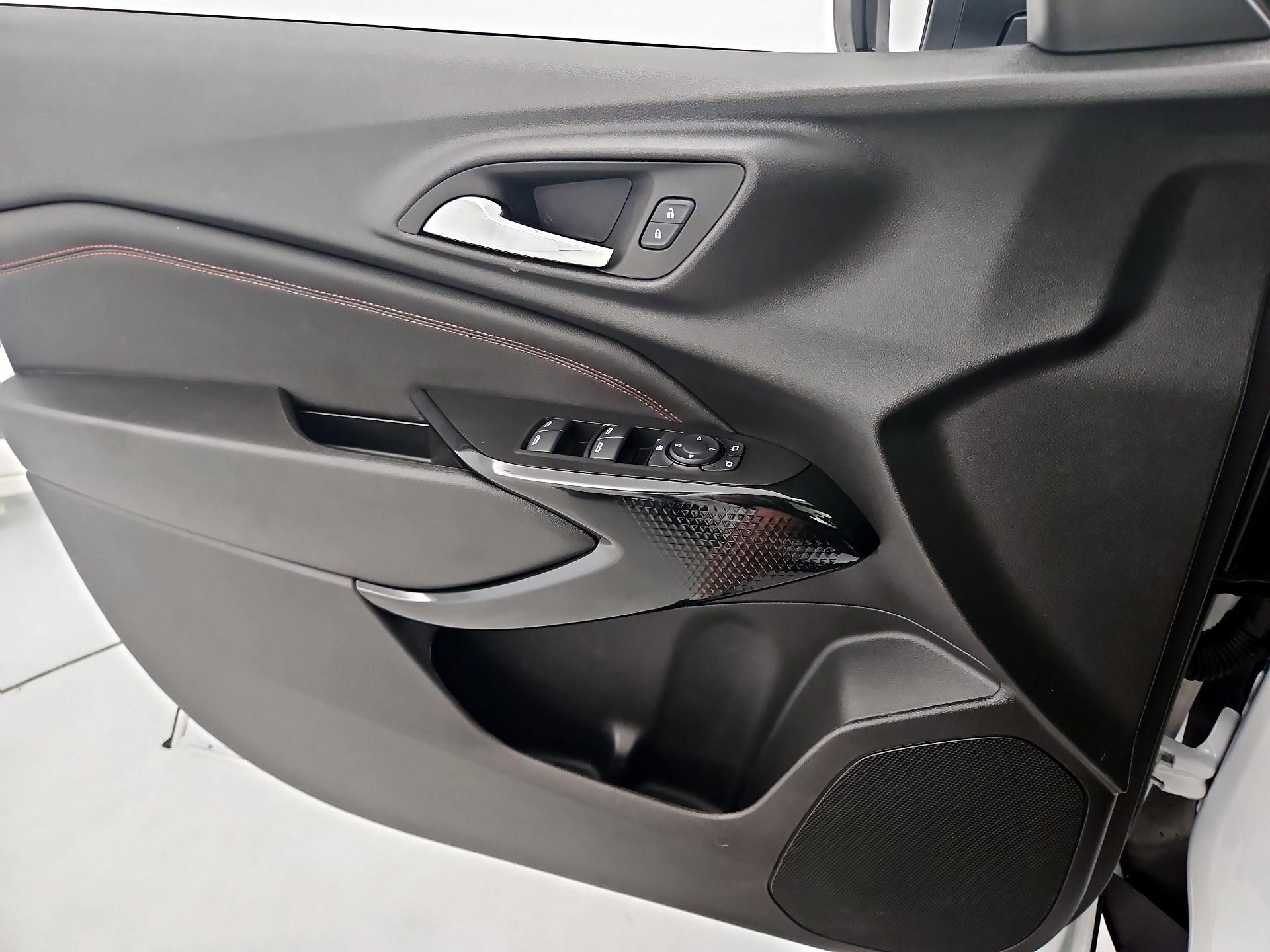 Thumbnail: 2026 Chevrolet Trax - 12