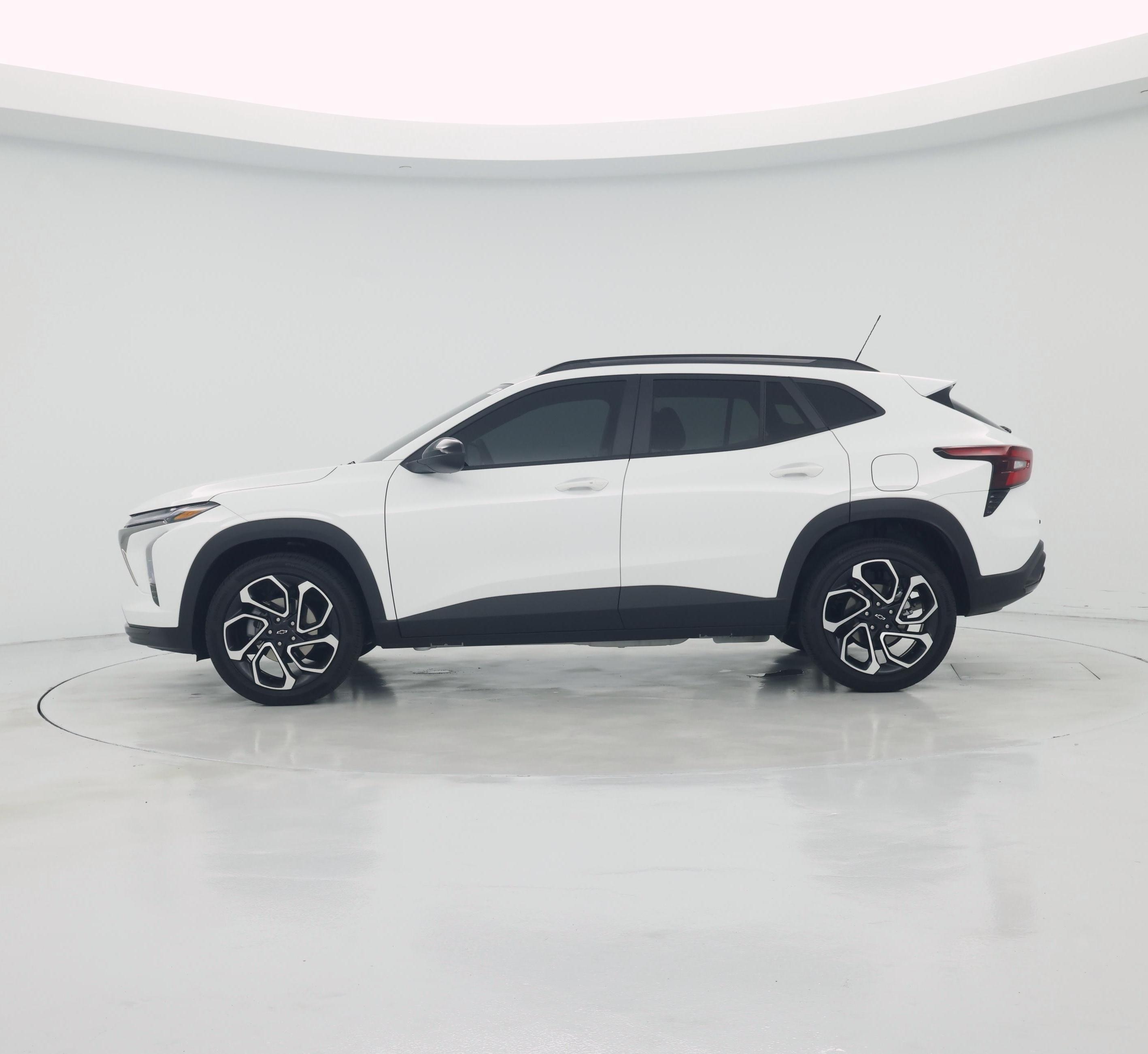 Thumbnail: 2026 Chevrolet Trax - 3