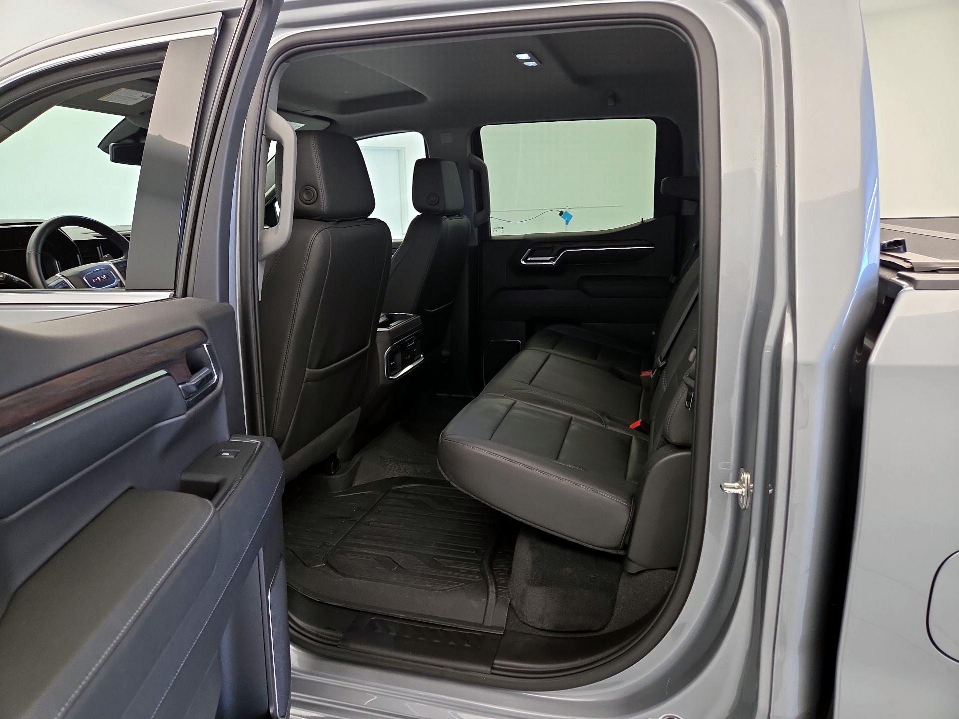 Thumbnail: 2024 GMC Sierra 1500 - 20
