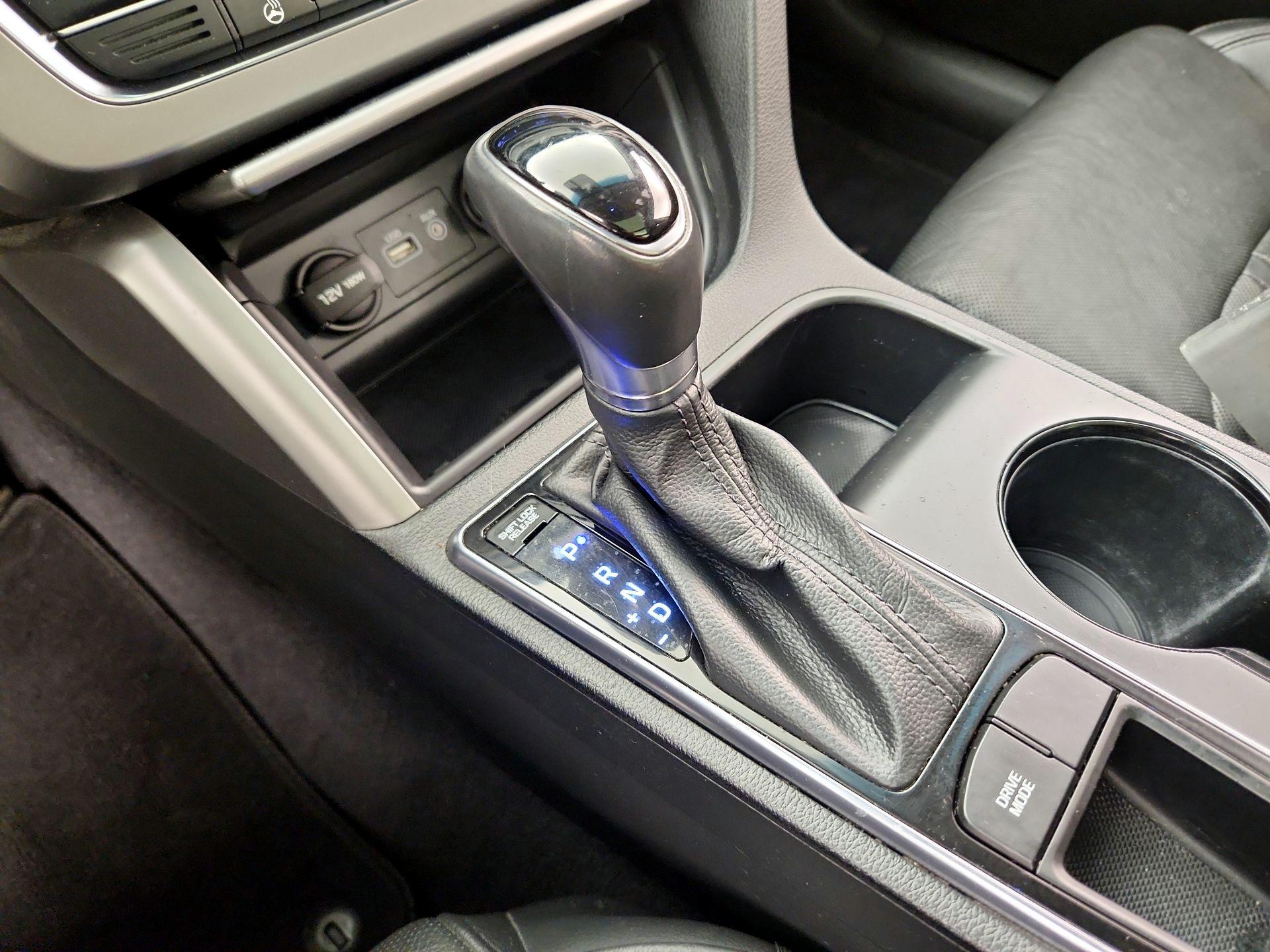 Thumbnail: 2016 Hyundai Sonata - 18
