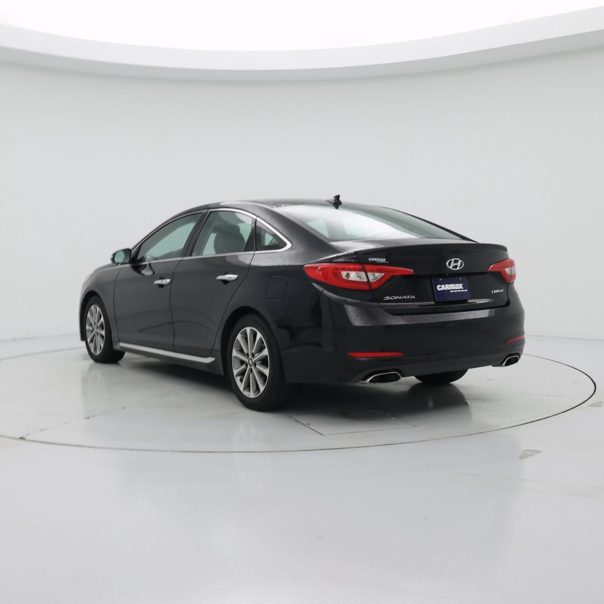 Thumbnail: 2016 Hyundai Sonata - 2