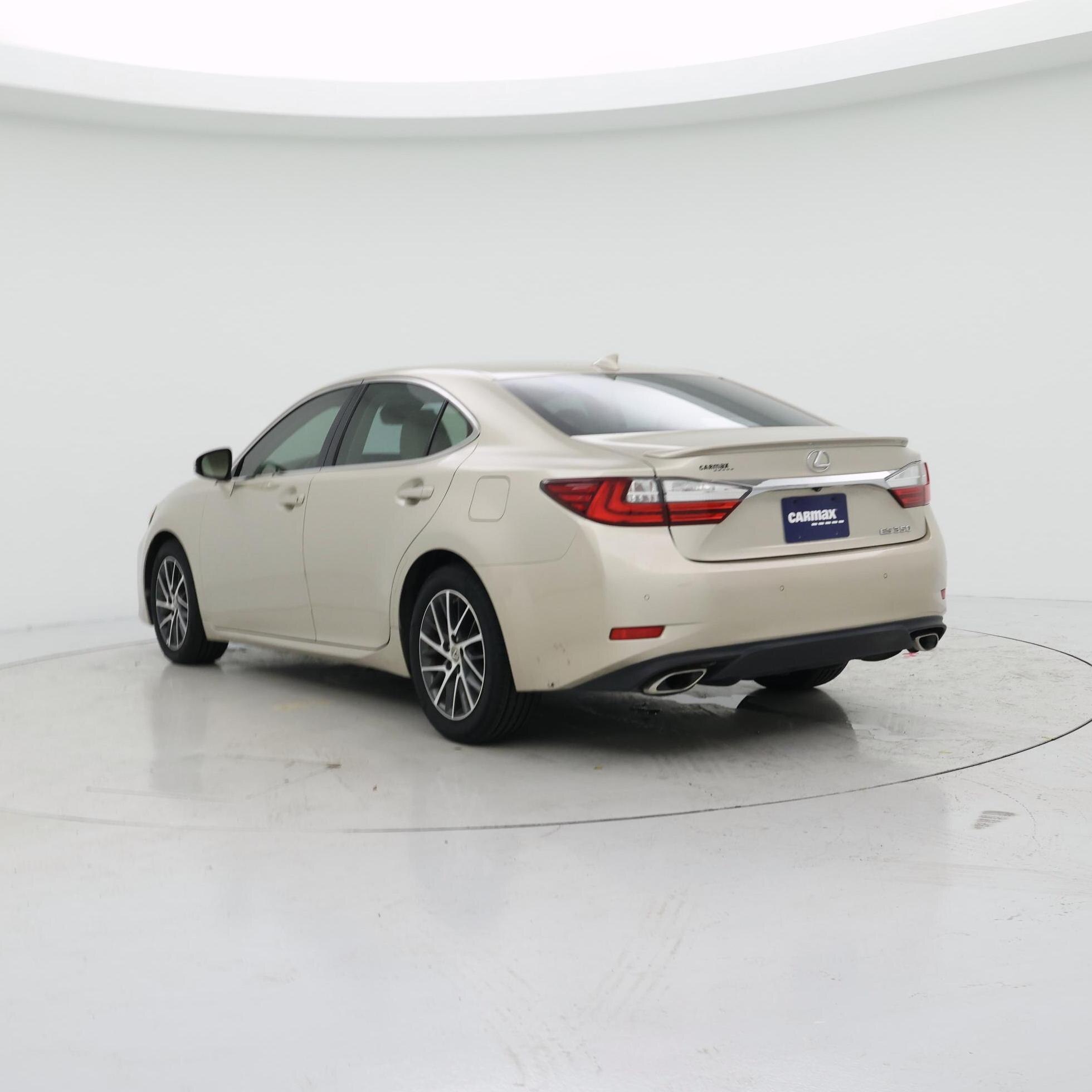 Thumbnail: 2017 Lexus ES - 2