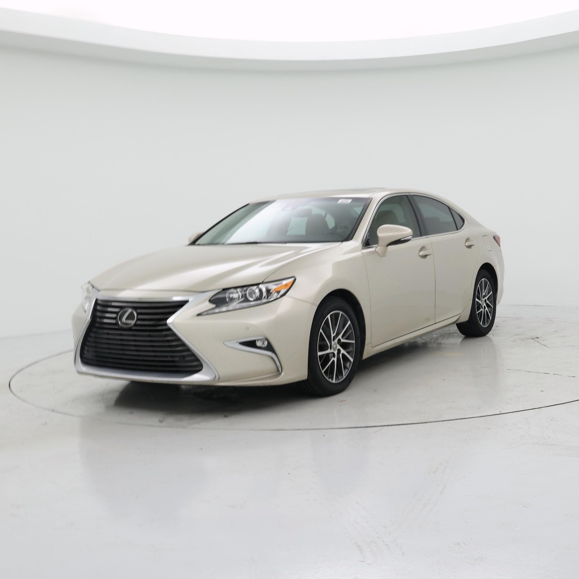 Thumbnail: 2017 Lexus ES - 4
