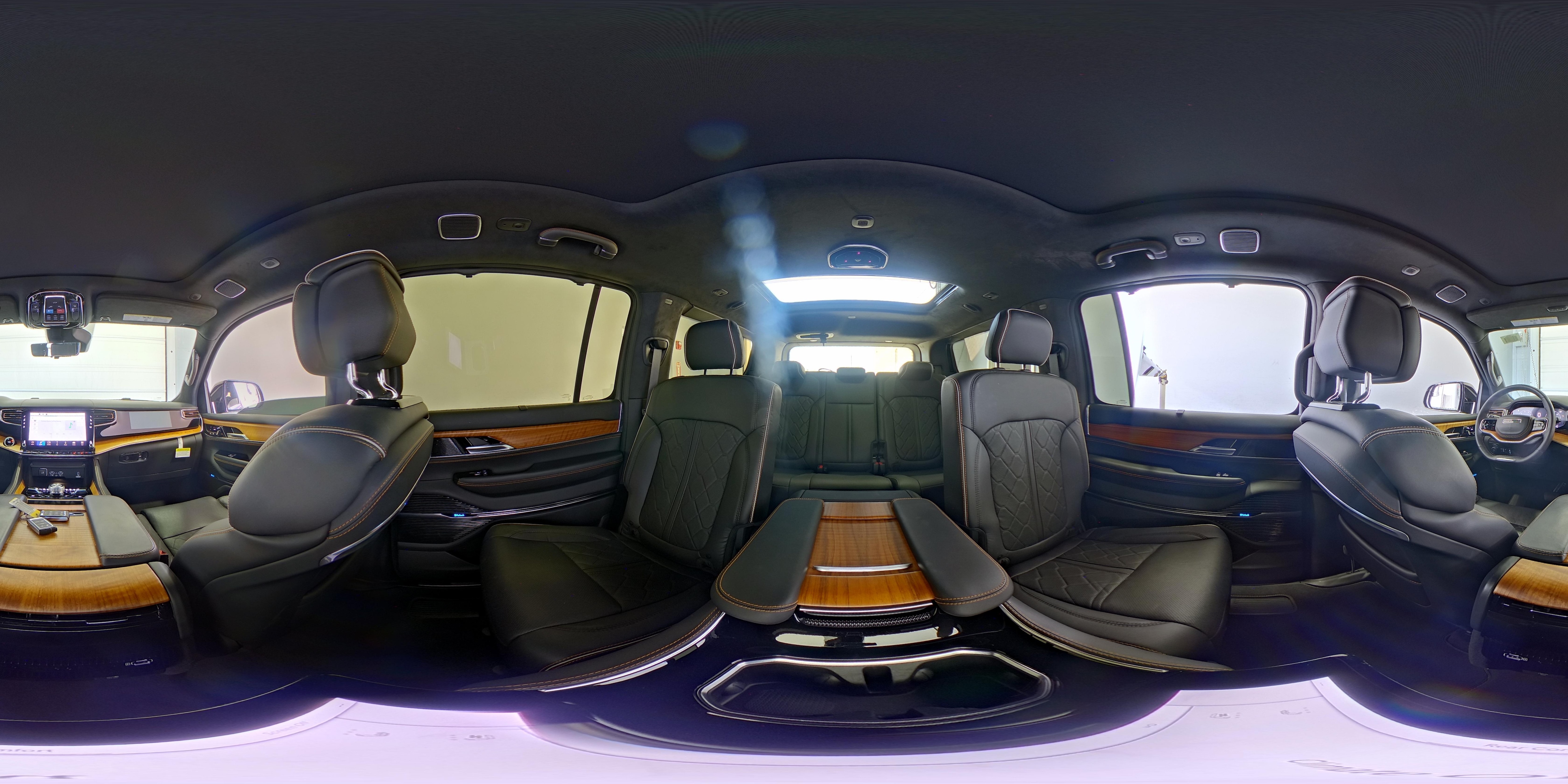 2024 Jeep Grand Wagoneer Series III - Photo 27