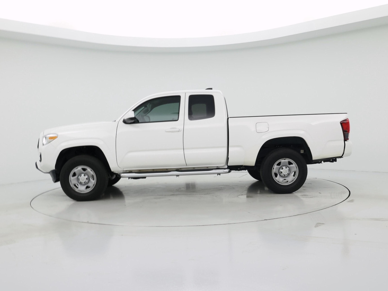2023 Toyota Tacoma SR - Photo 4