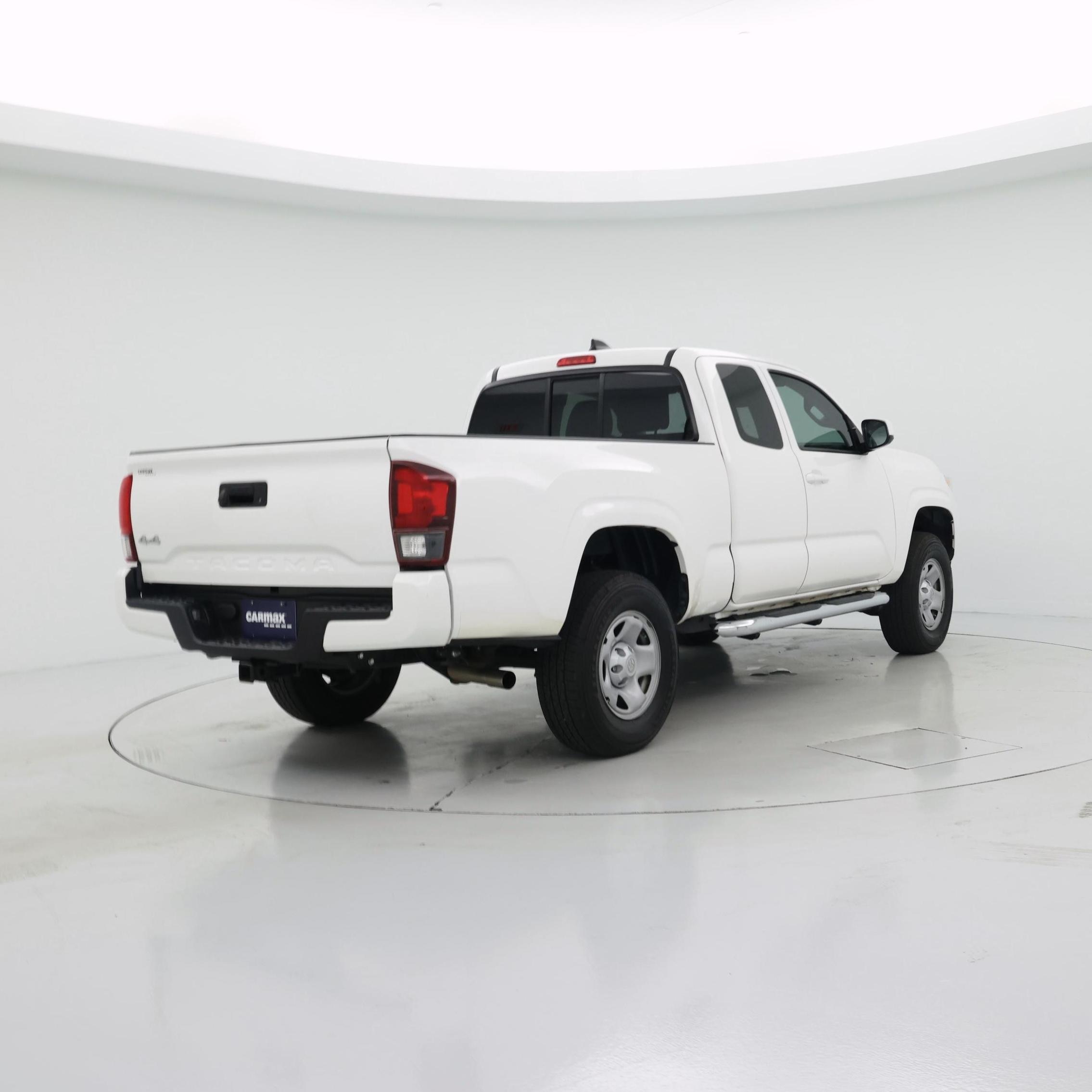 Thumbnail: 2023 Toyota Tacoma - 8