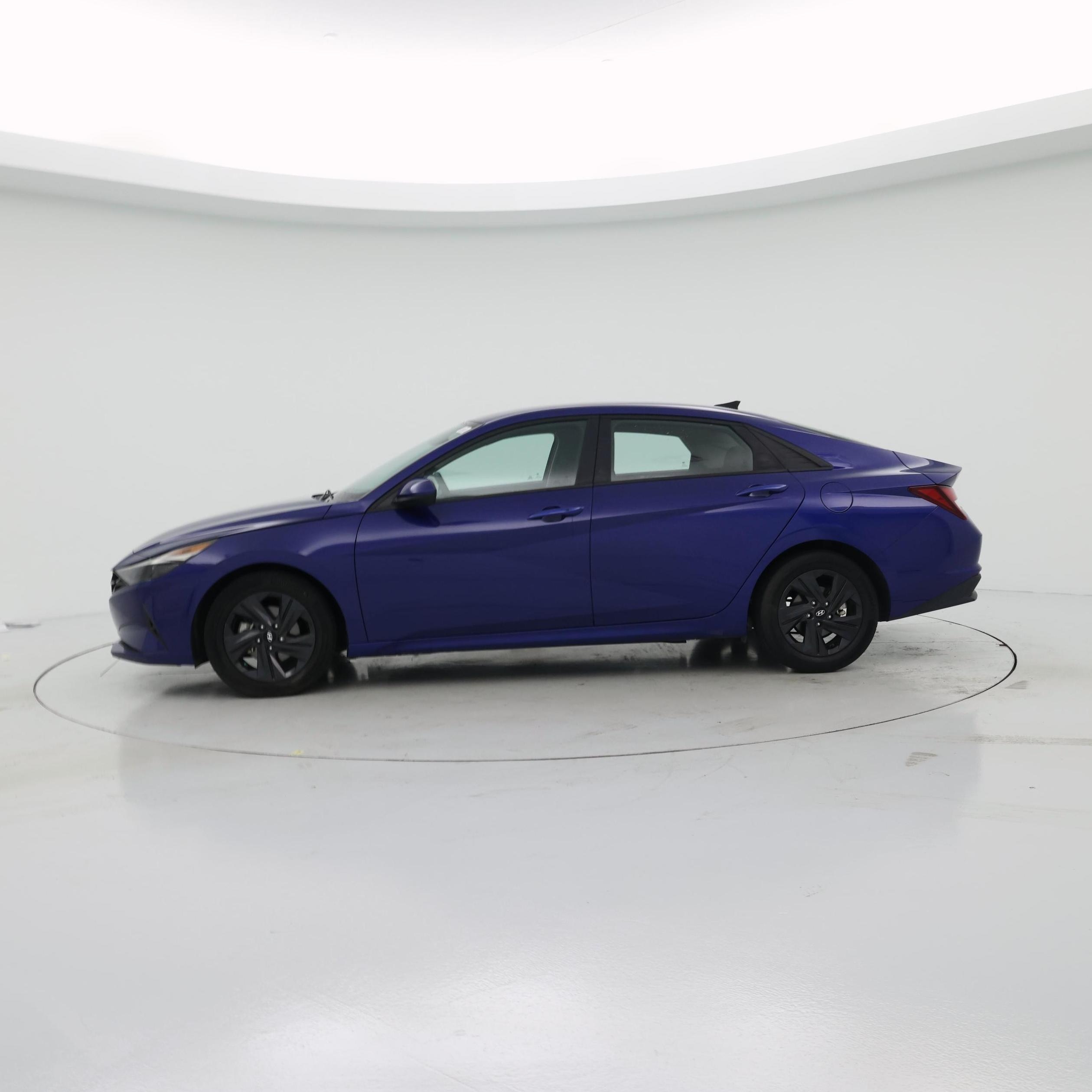 Thumbnail: 2023 Hyundai Elantra - 3