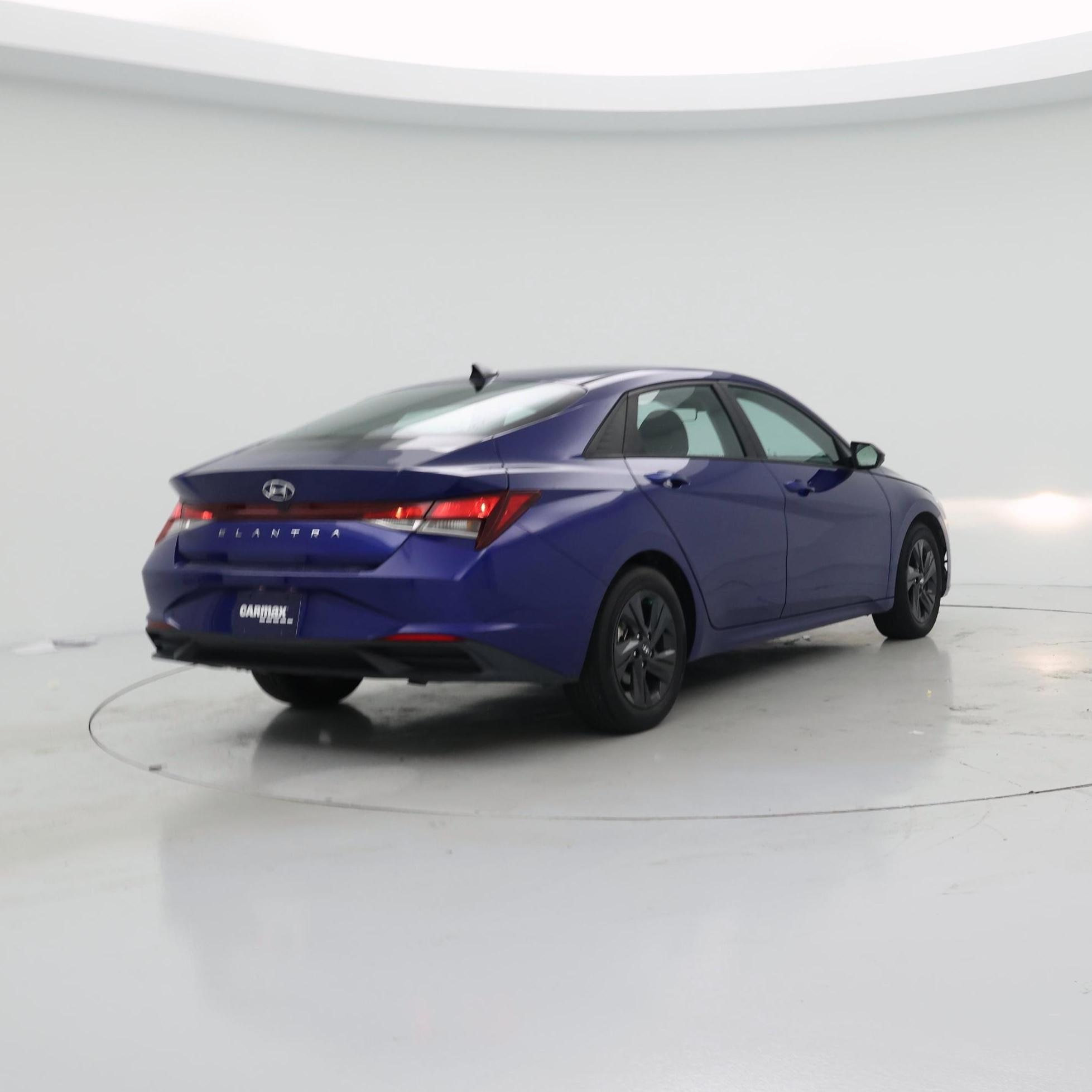 Thumbnail: 2023 Hyundai Elantra - 8