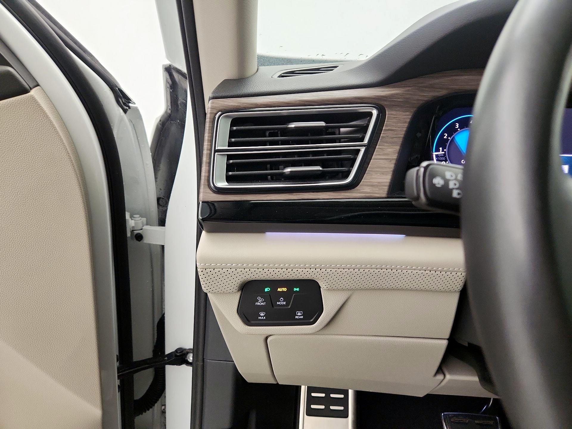Thumbnail: 2024 Volkswagen Atlas - 13