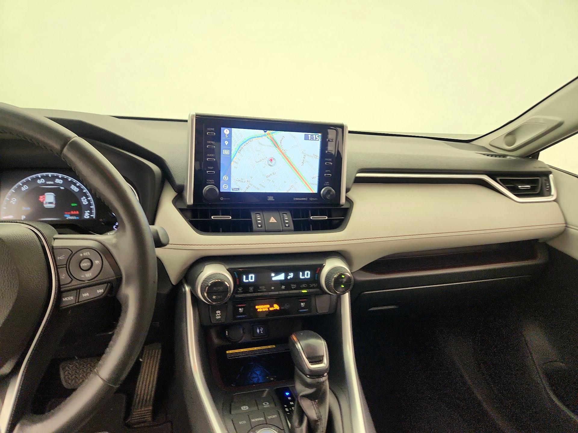 Thumbnail: 2019 Toyota RAV4 - 9