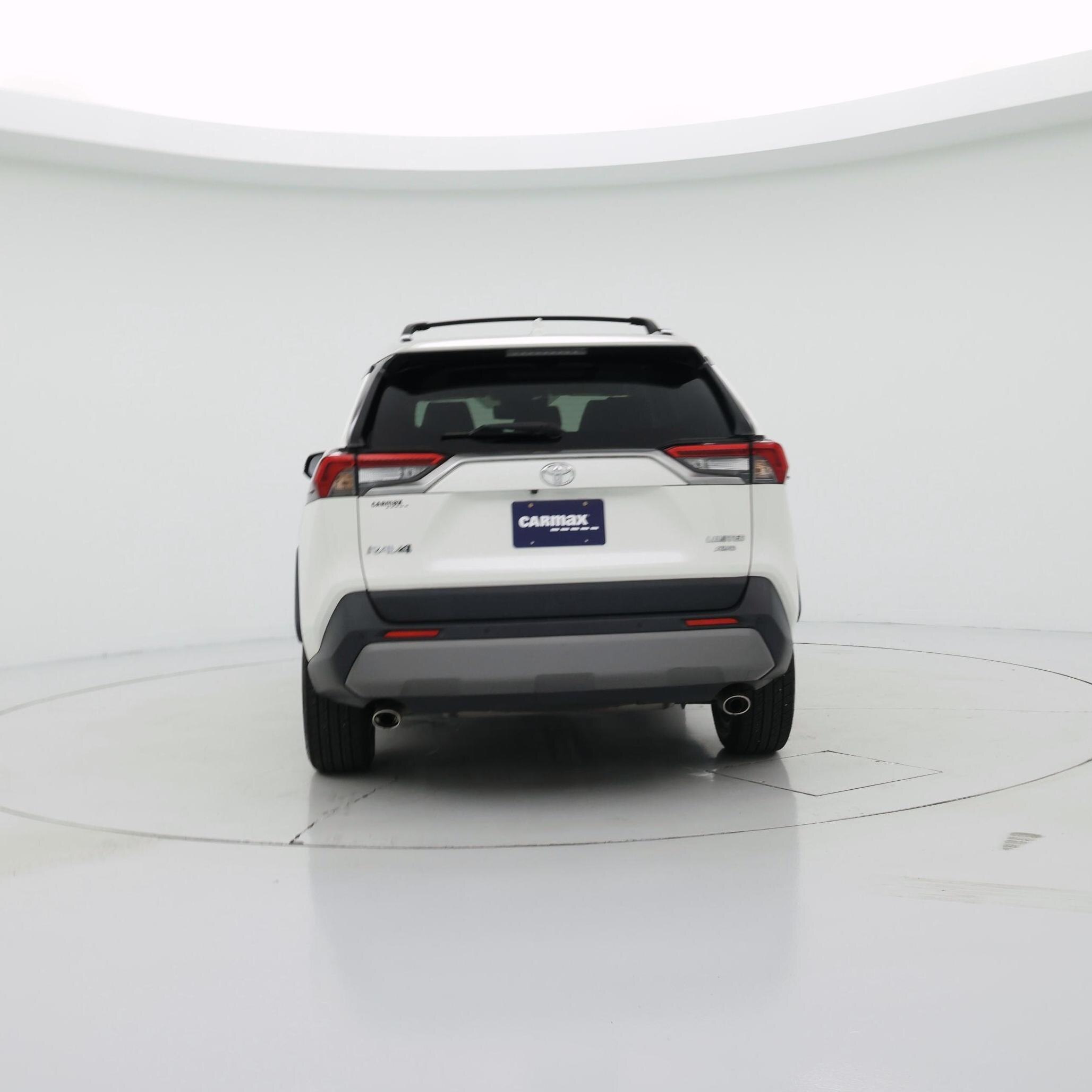 Thumbnail: 2019 Toyota RAV4 - 6