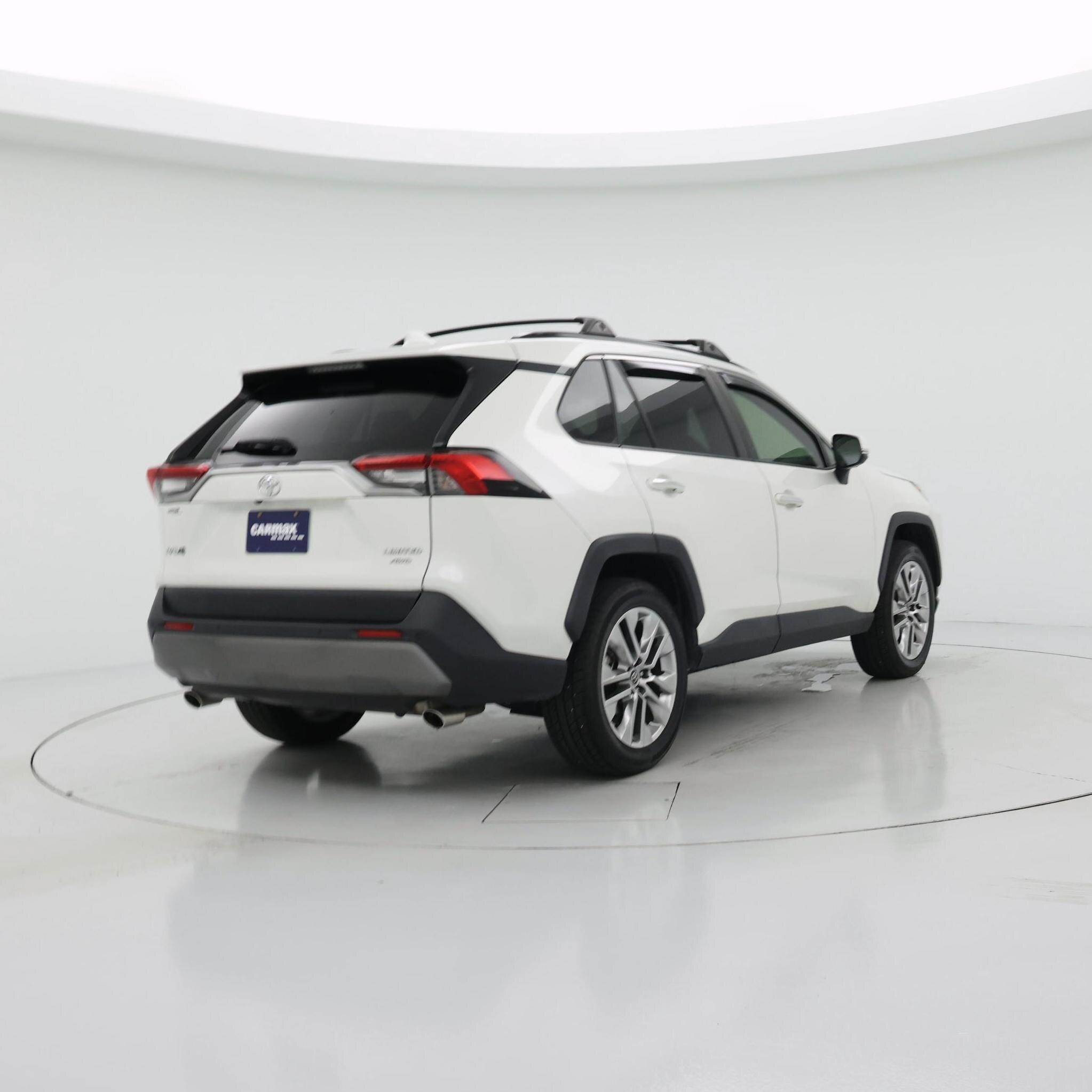 Thumbnail: 2019 Toyota RAV4 - 8