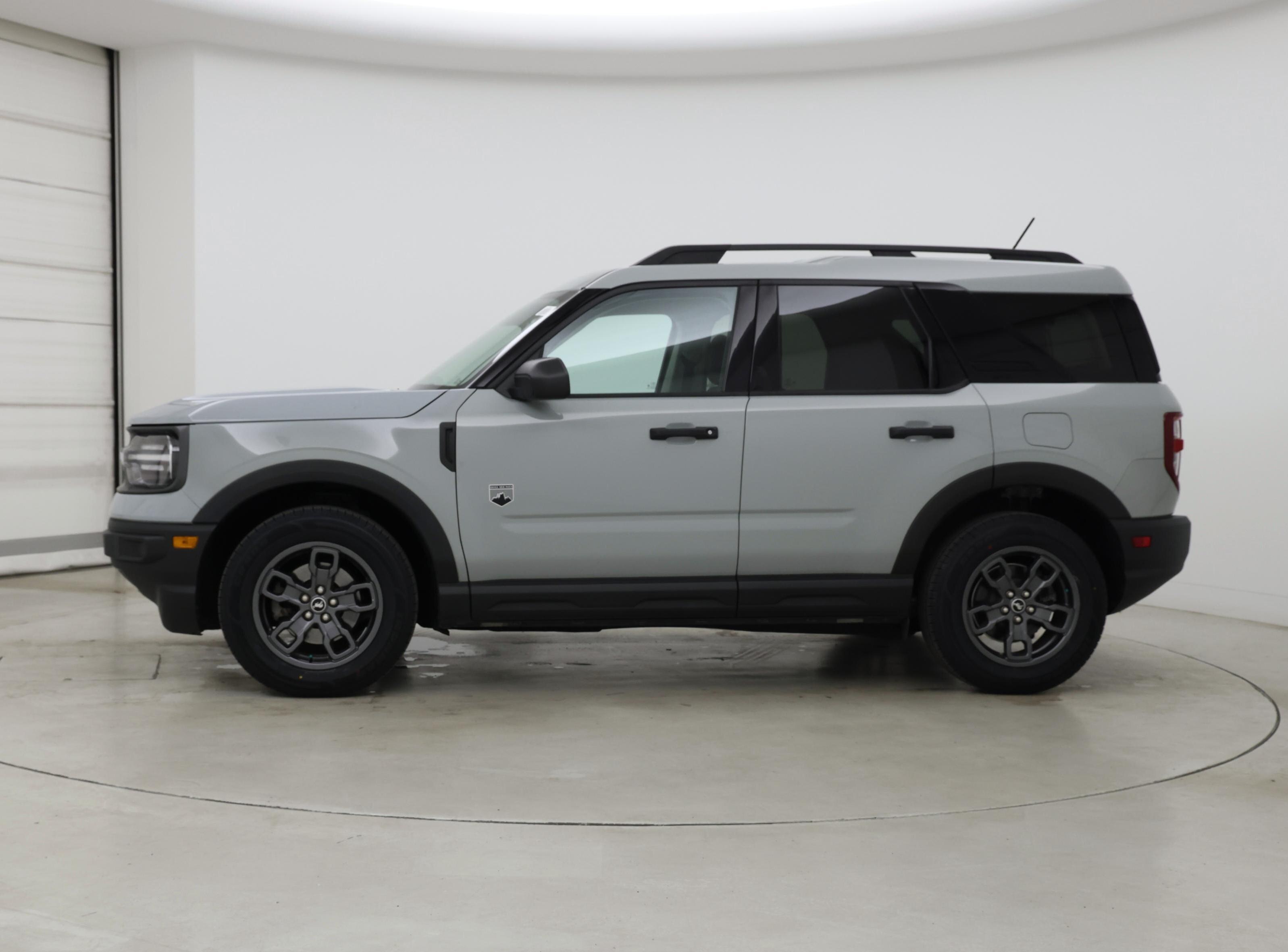 Thumbnail: 2022 Ford Bronco Sport - 3
