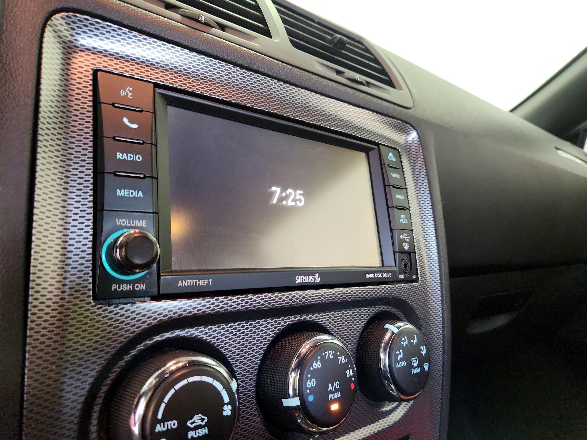 Thumbnail: 2014 Dodge Challenger - 15