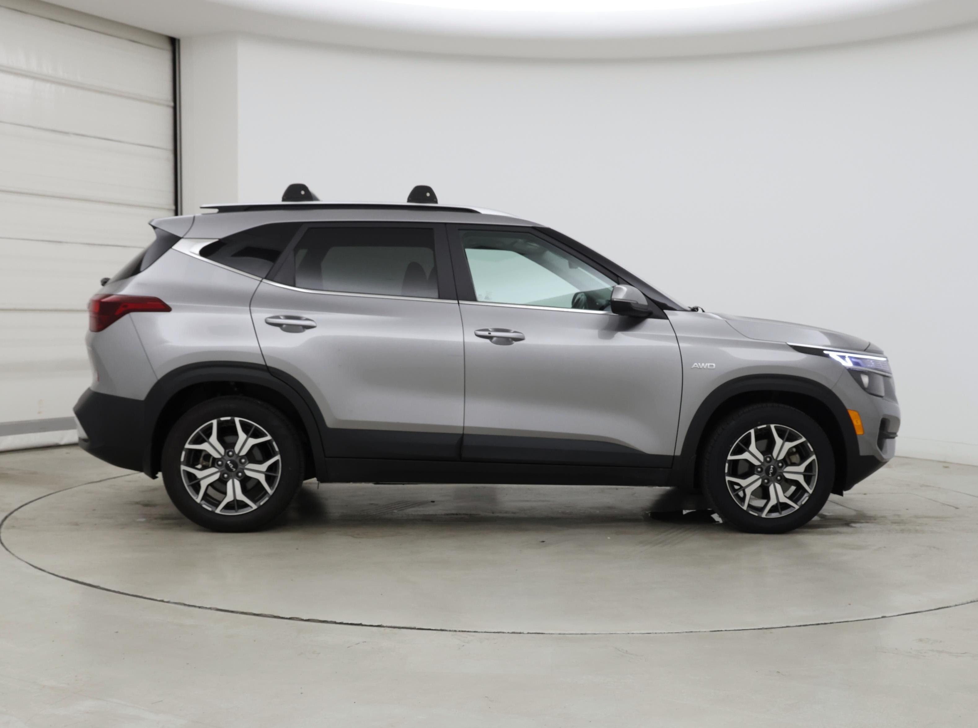 Thumbnail: 2022 Kia Seltos - 7