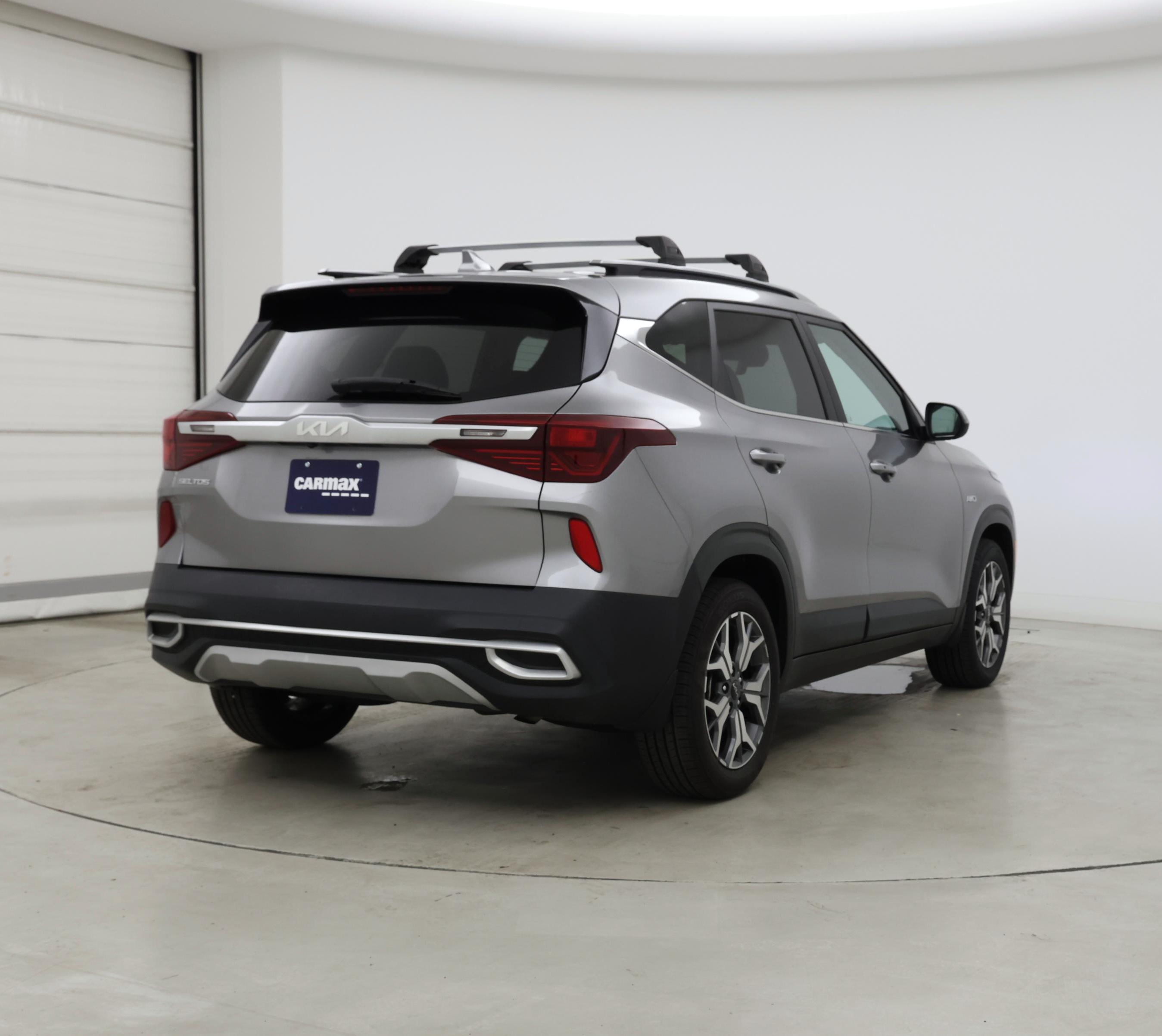 Thumbnail: 2022 Kia Seltos - 8