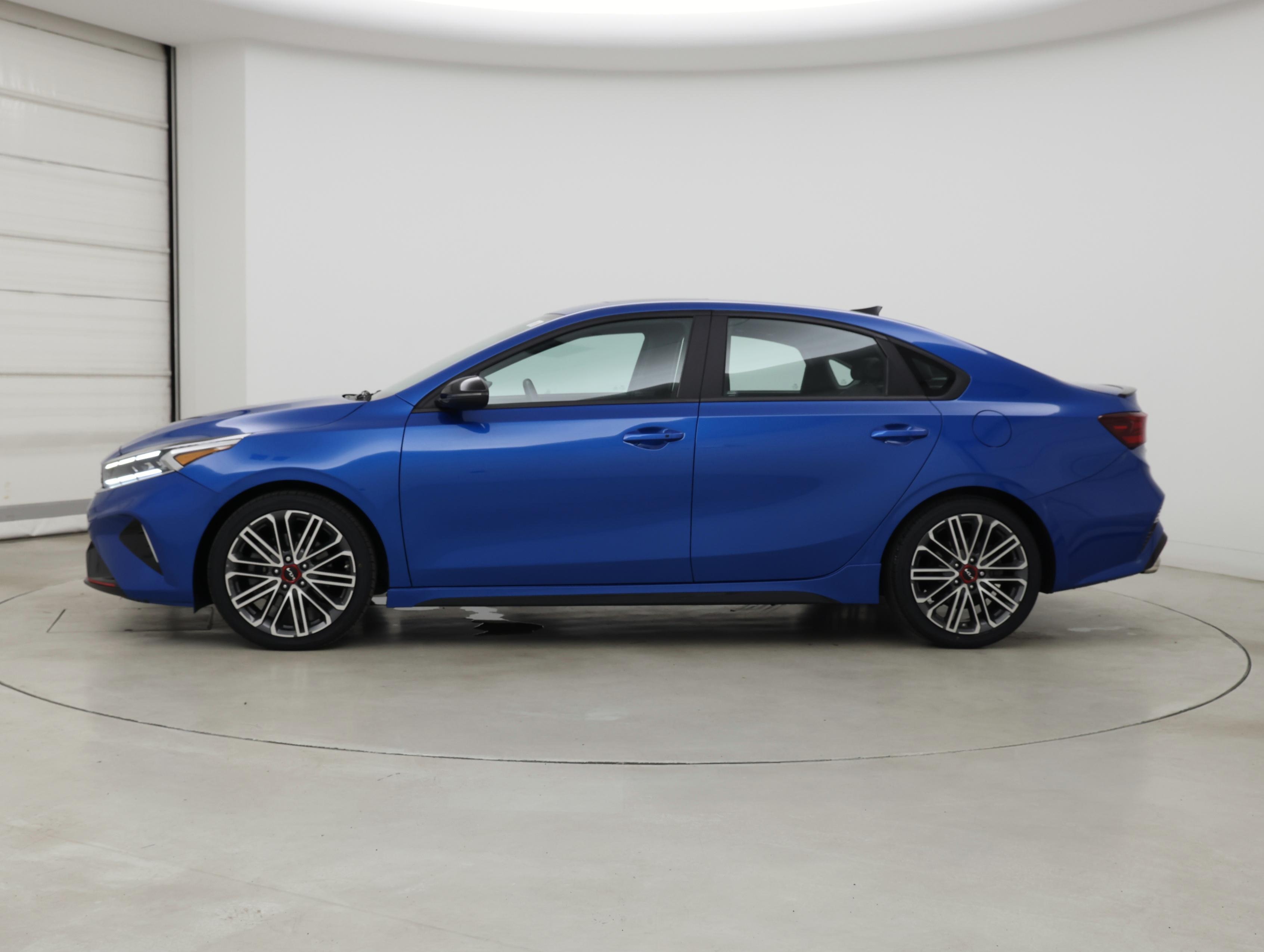 Thumbnail: 2023 Kia Forte - 3