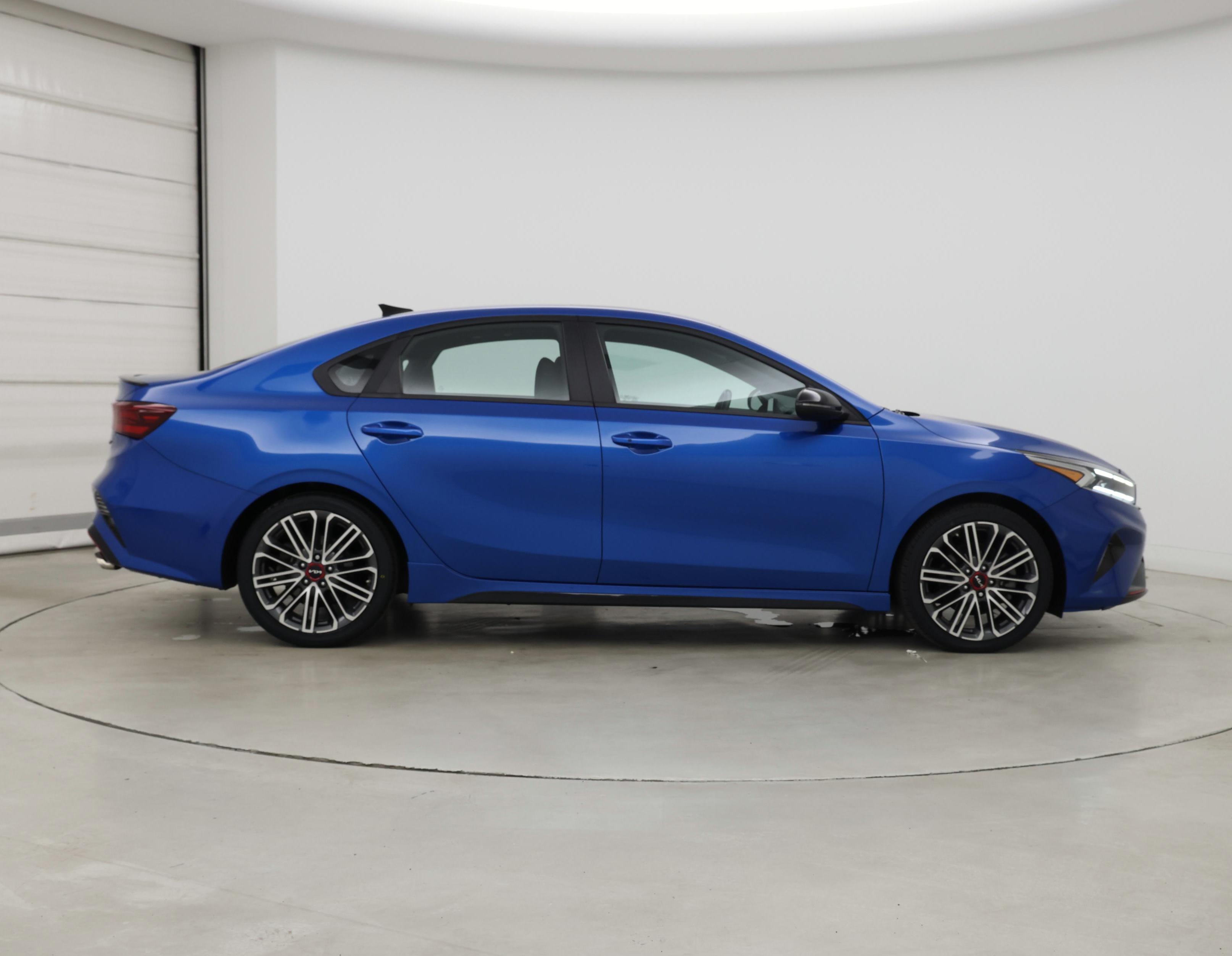 Thumbnail: 2023 Kia Forte - 7