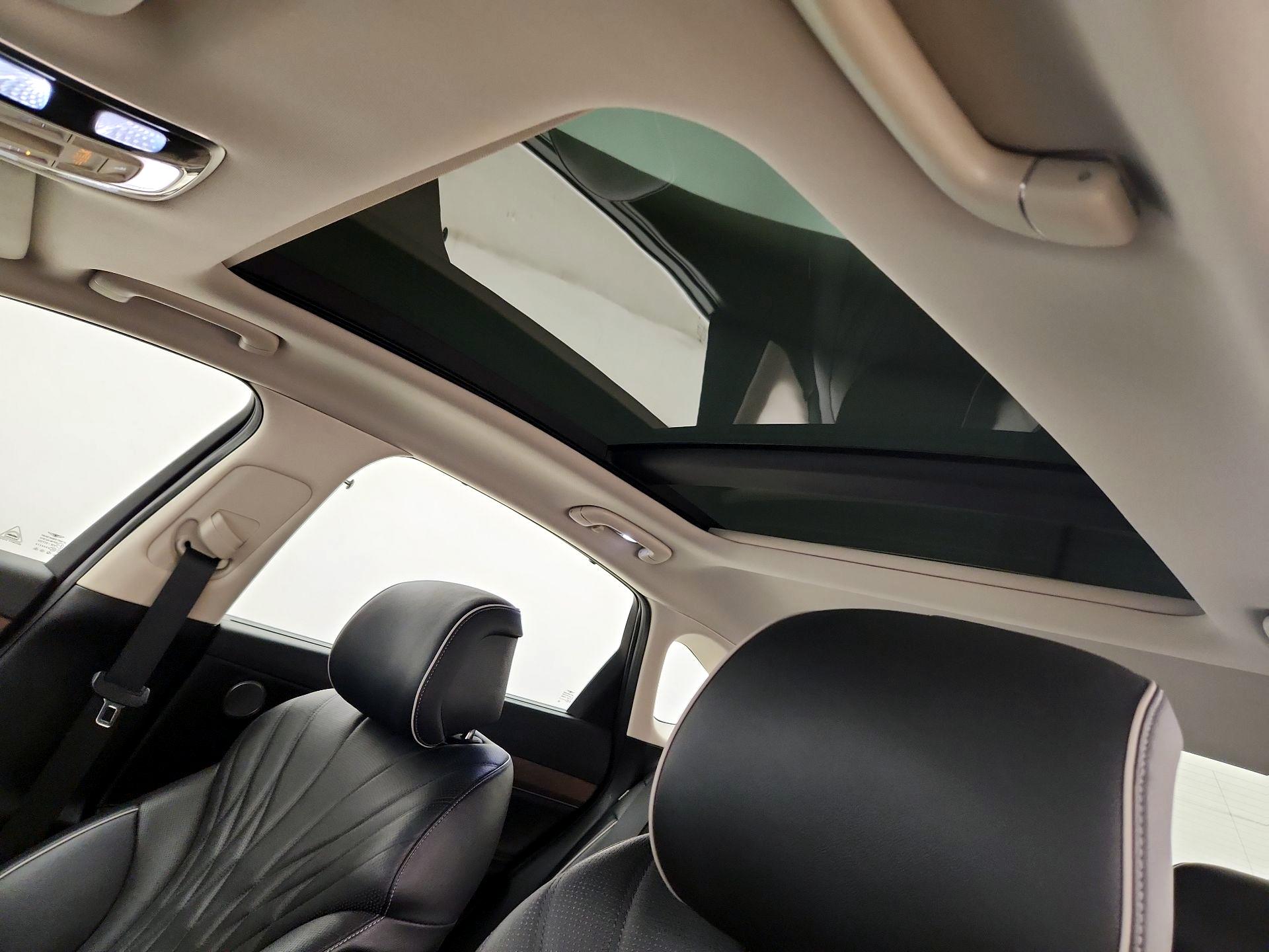 Thumbnail: 2021 Genesis G80 - 20