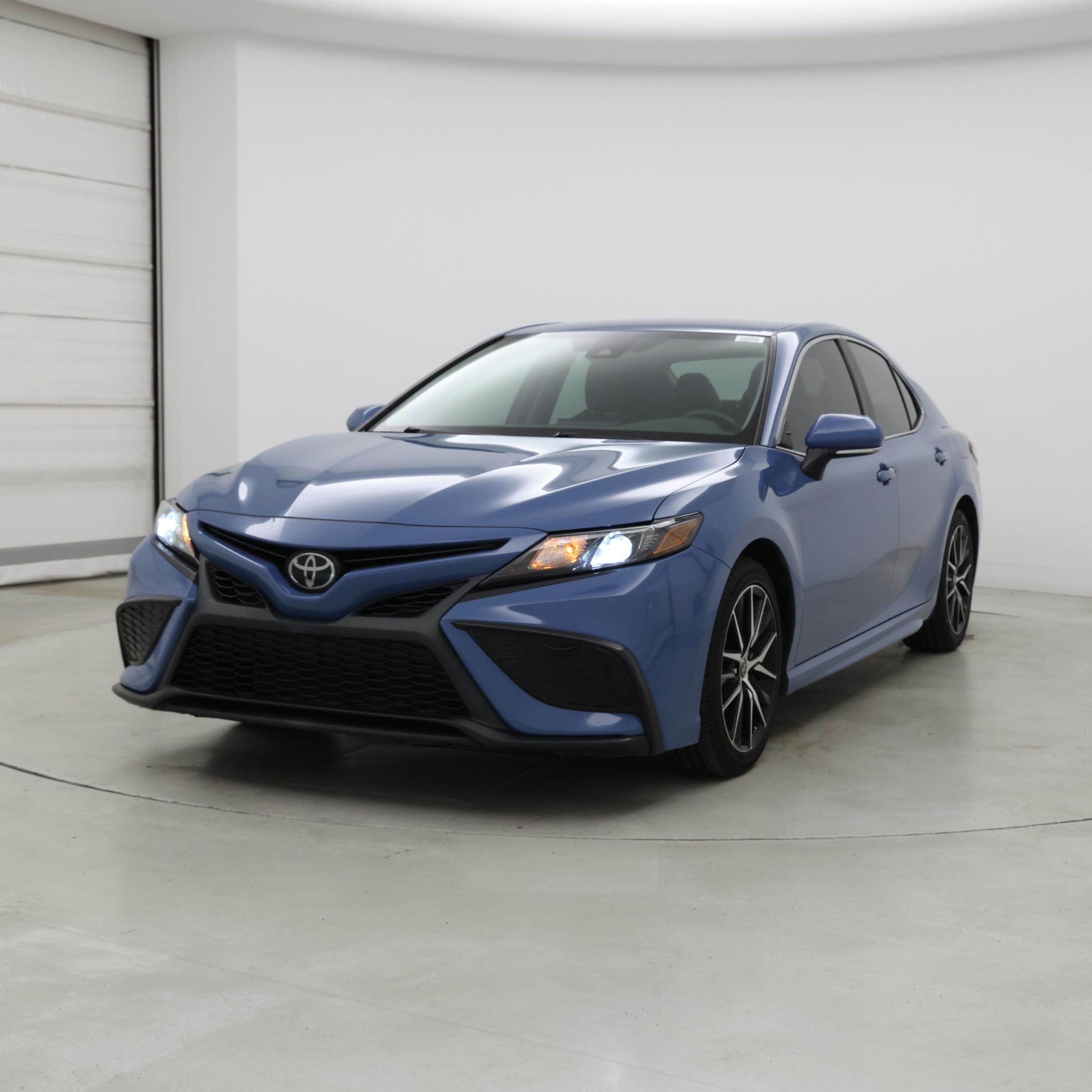Thumbnail: 2023 Toyota Camry - 4