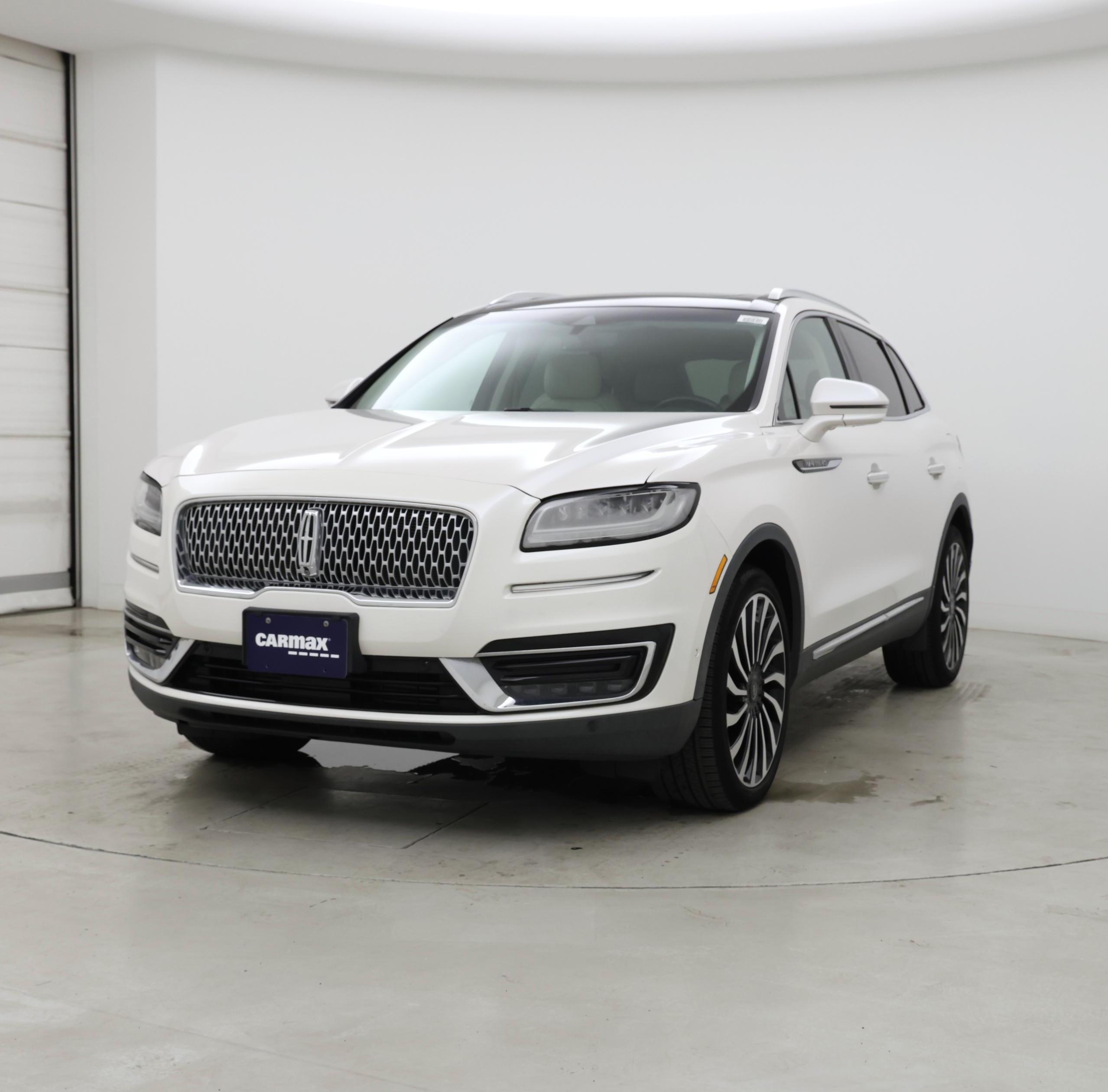 Thumbnail: 2019 Lincoln Nautilus - 4