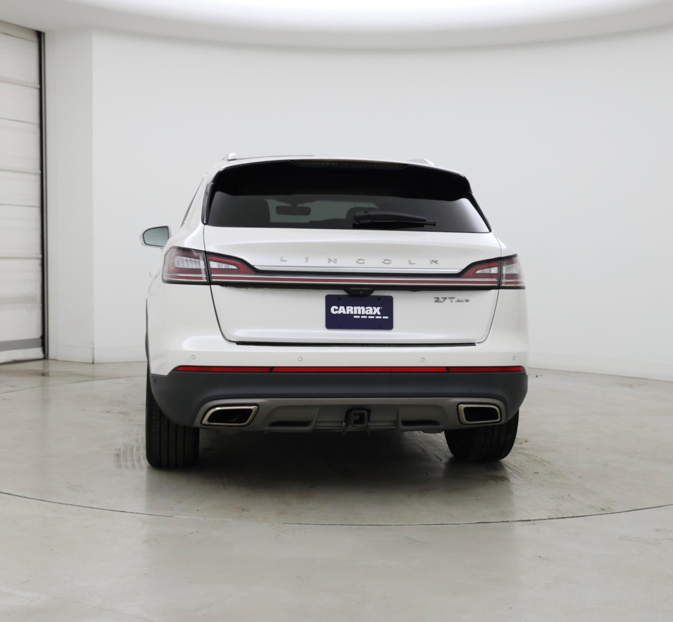 Thumbnail: 2019 Lincoln Nautilus - 6