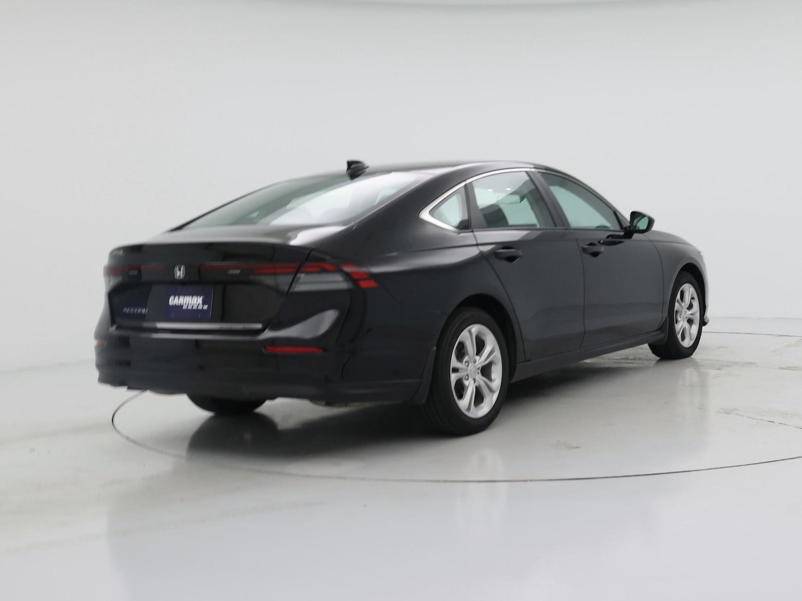 2025 Honda Accord LX - Photo 9