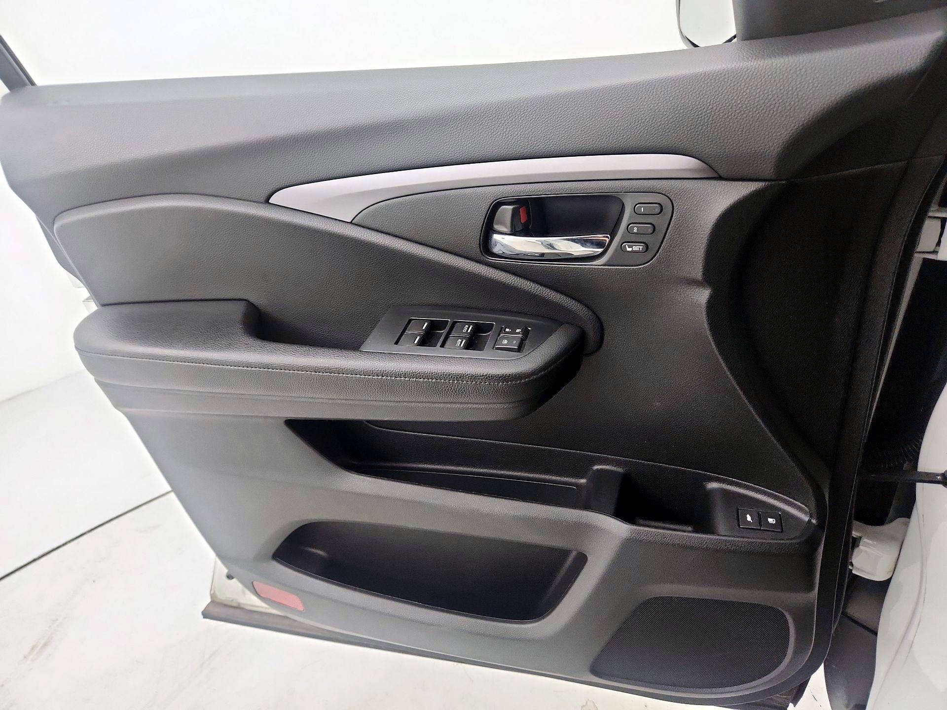 Thumbnail: 2021 Honda Pilot - 12