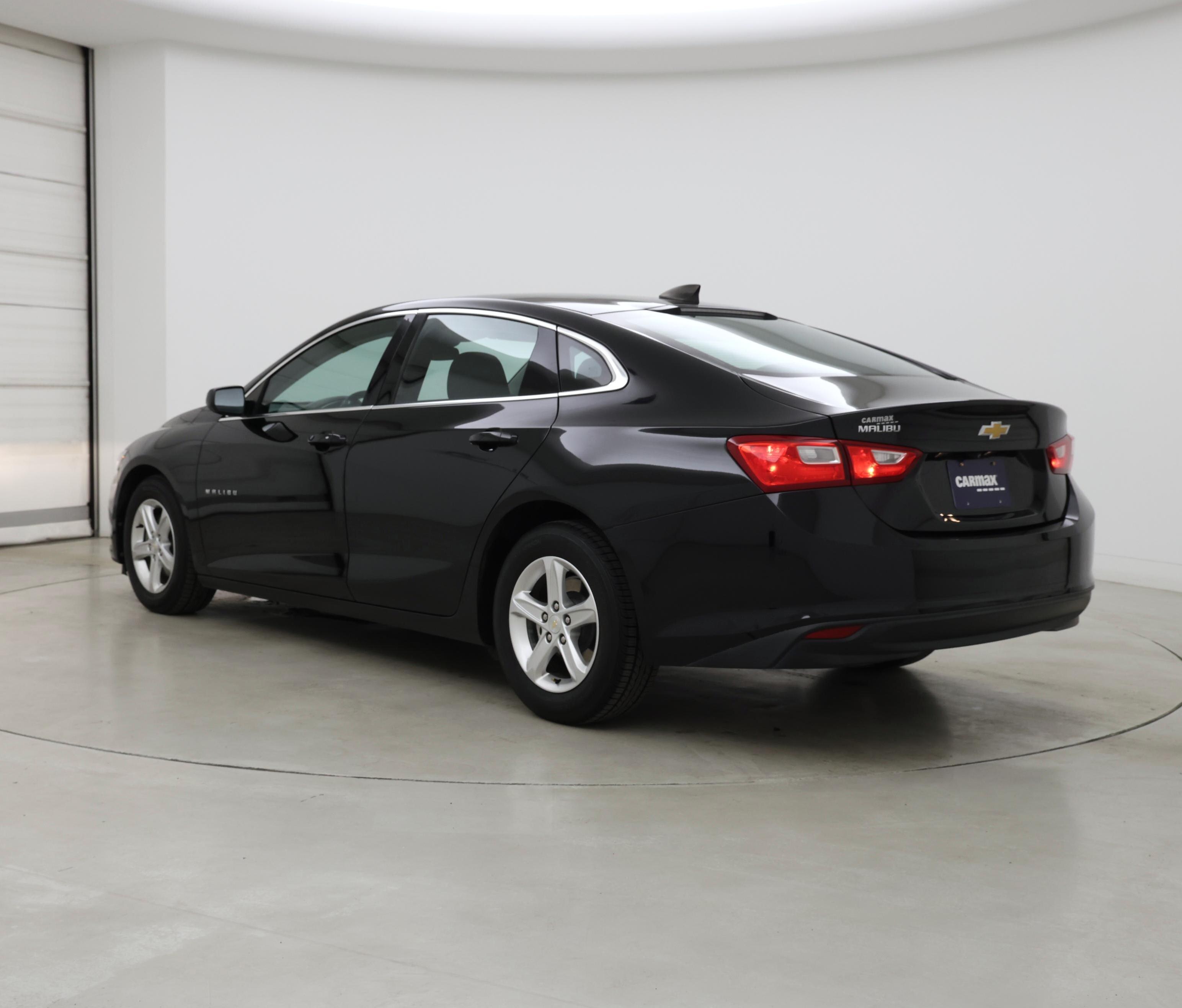 Thumbnail: 2023 Chevrolet Malibu - 2