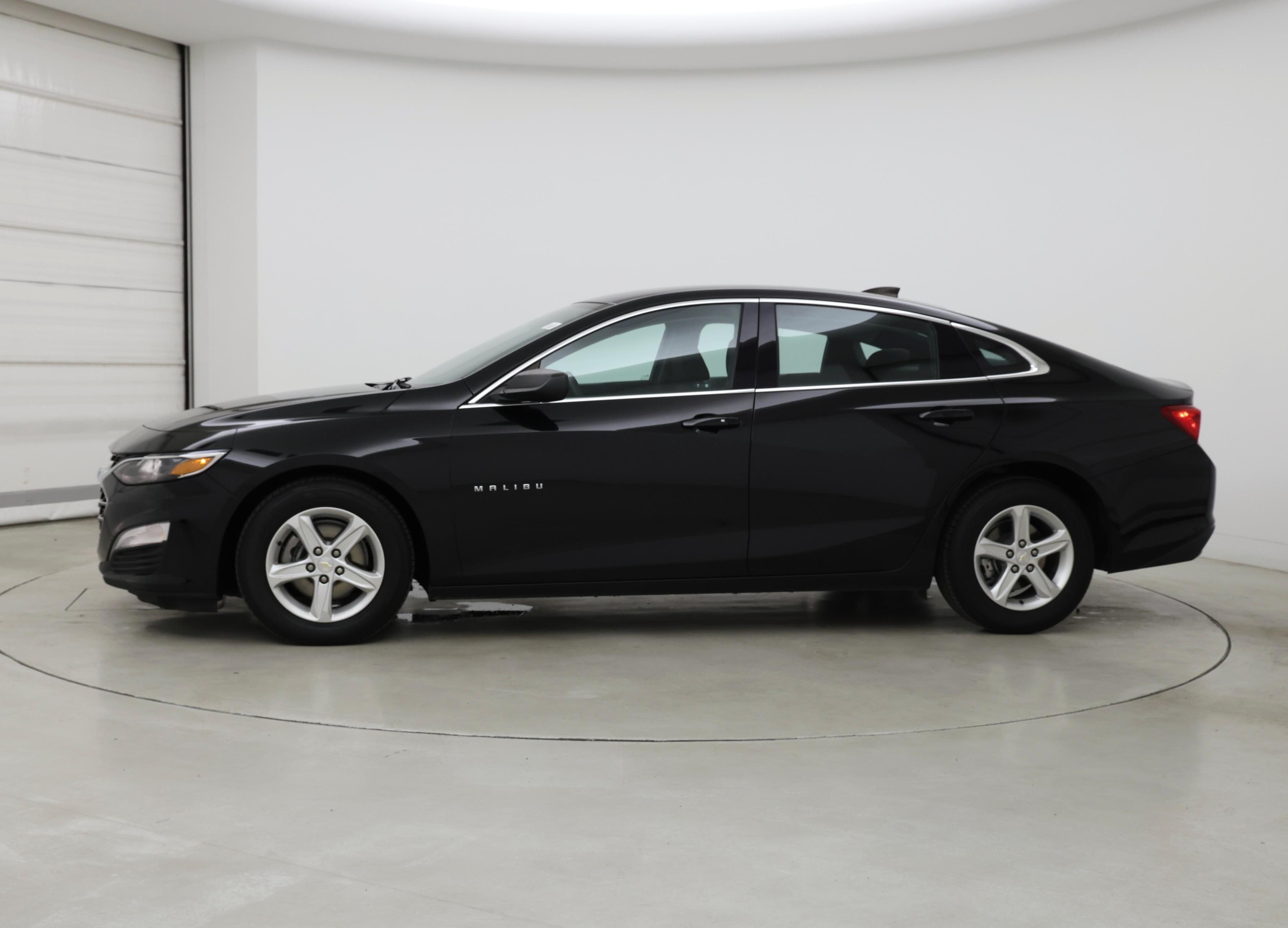 Thumbnail: 2023 Chevrolet Malibu - 3