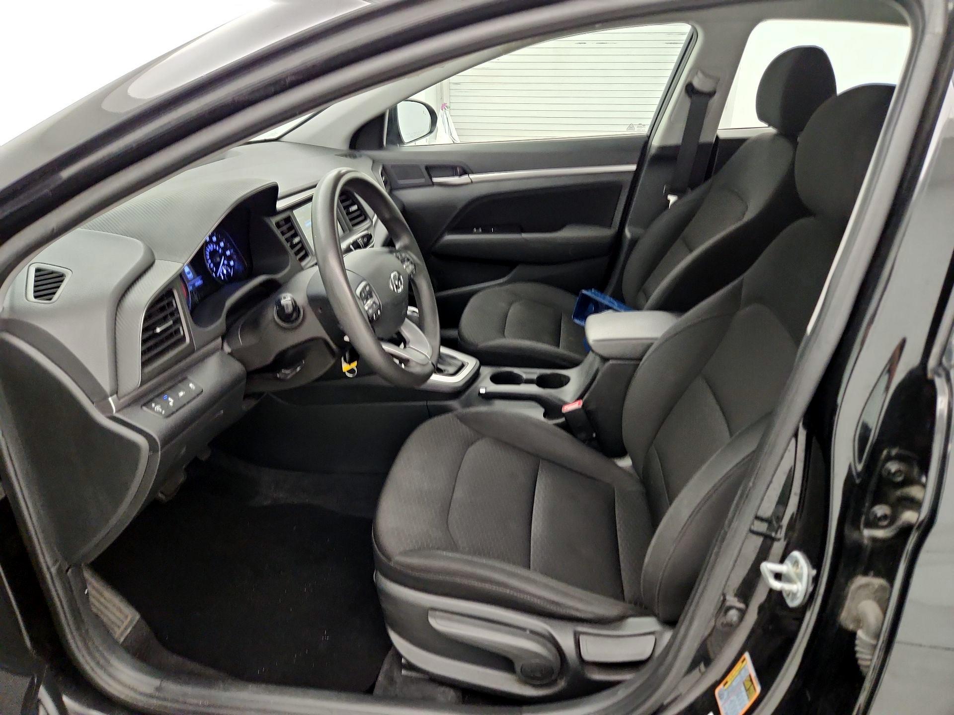 Thumbnail: 2020 Hyundai Elantra - 11