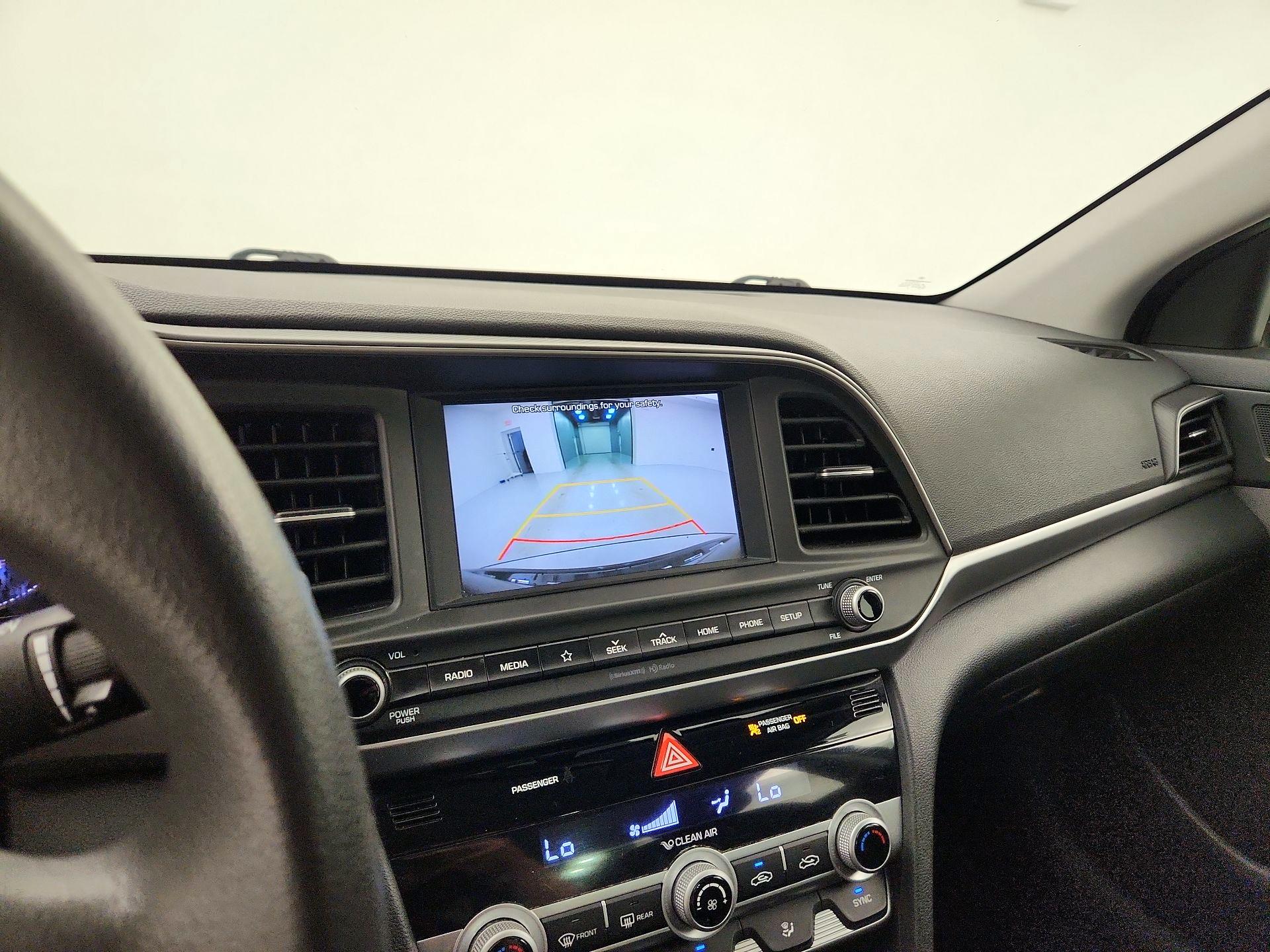 Thumbnail: 2020 Hyundai Elantra - 14
