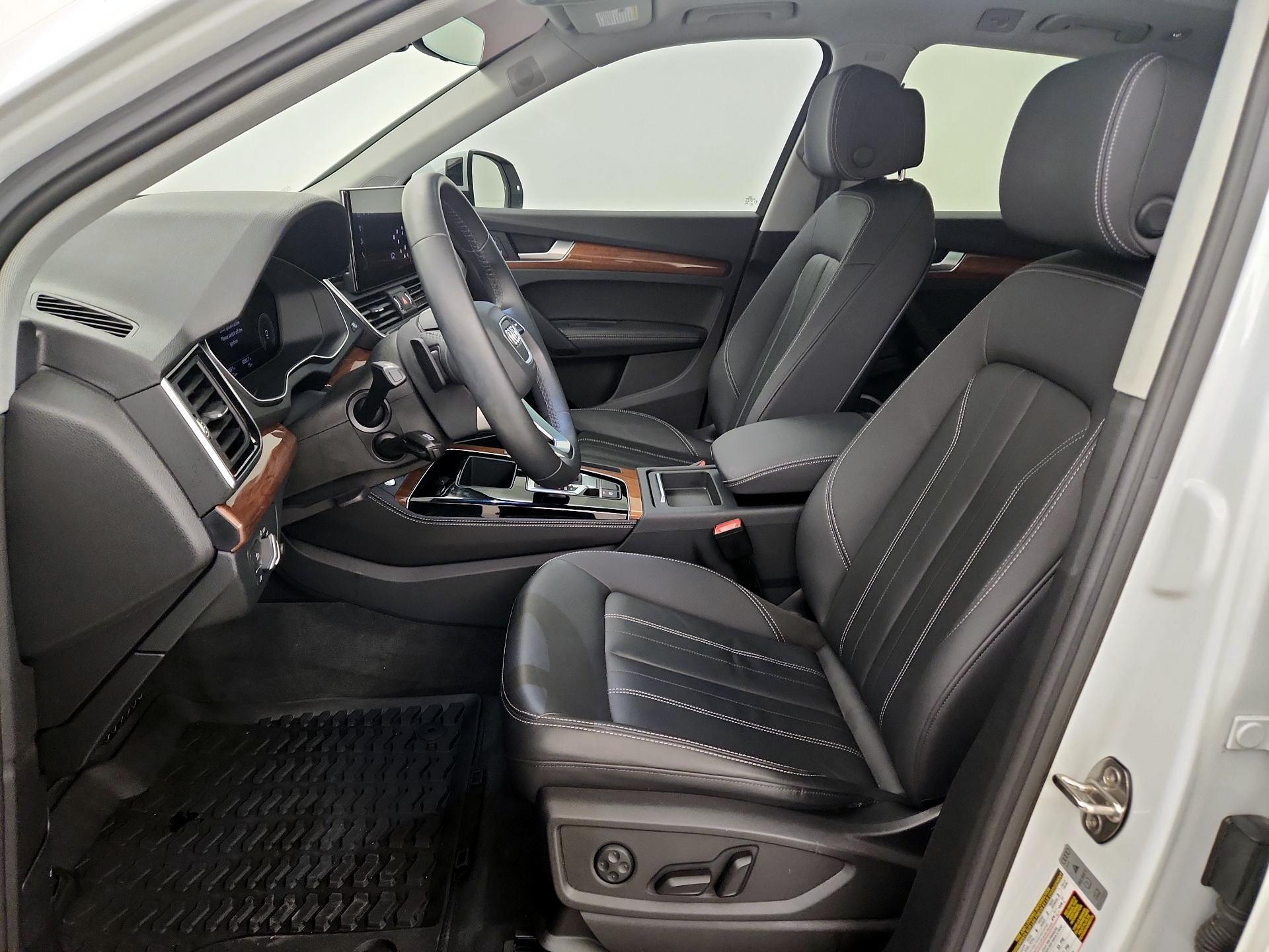 Thumbnail: 2022 Audi Q5 - 11