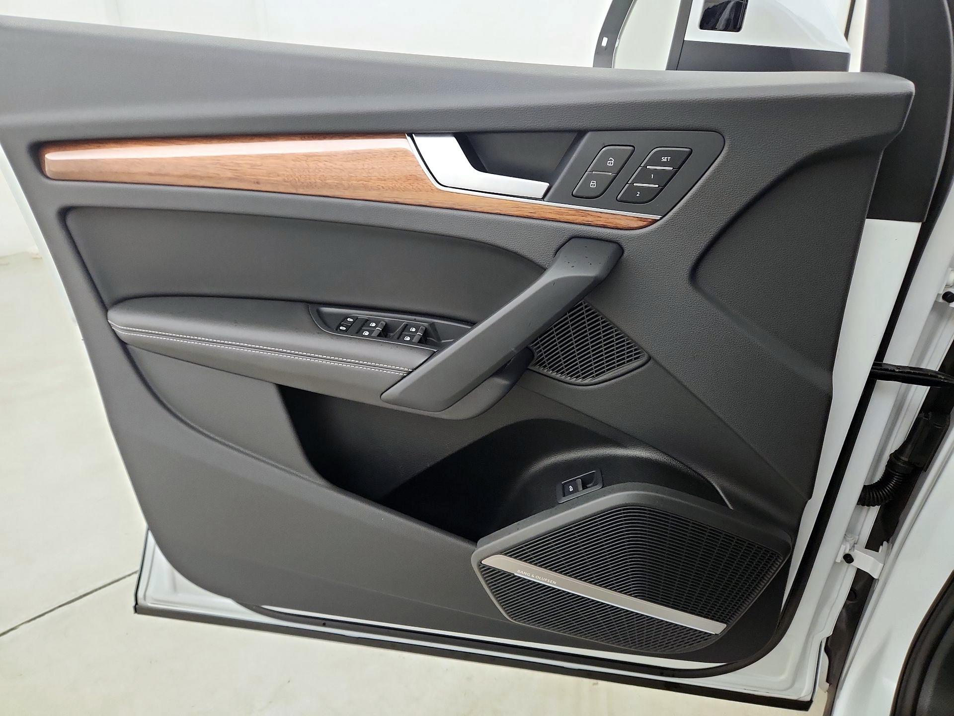 Thumbnail: 2022 Audi Q5 - 12