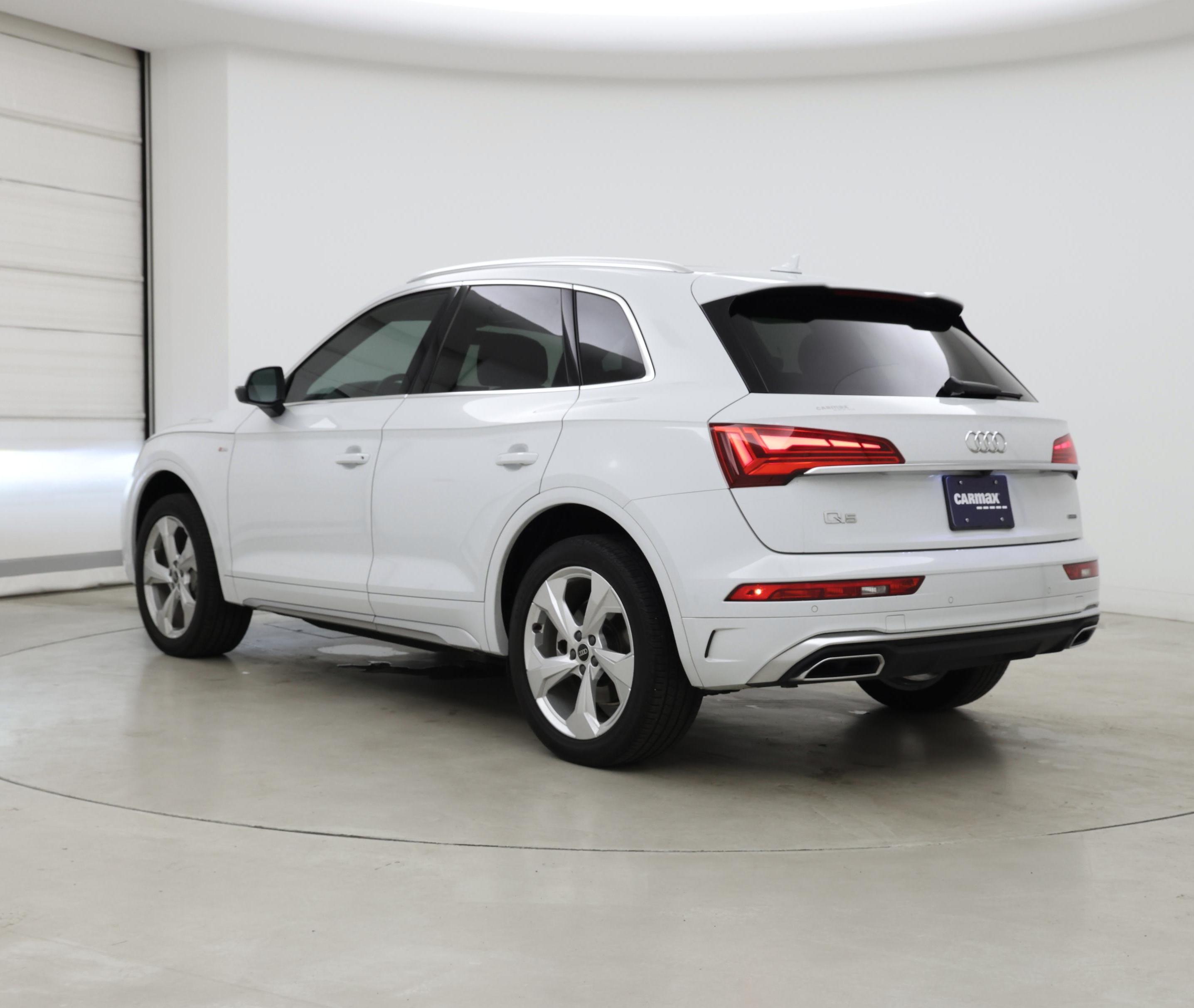 Thumbnail: 2022 Audi Q5 - 2