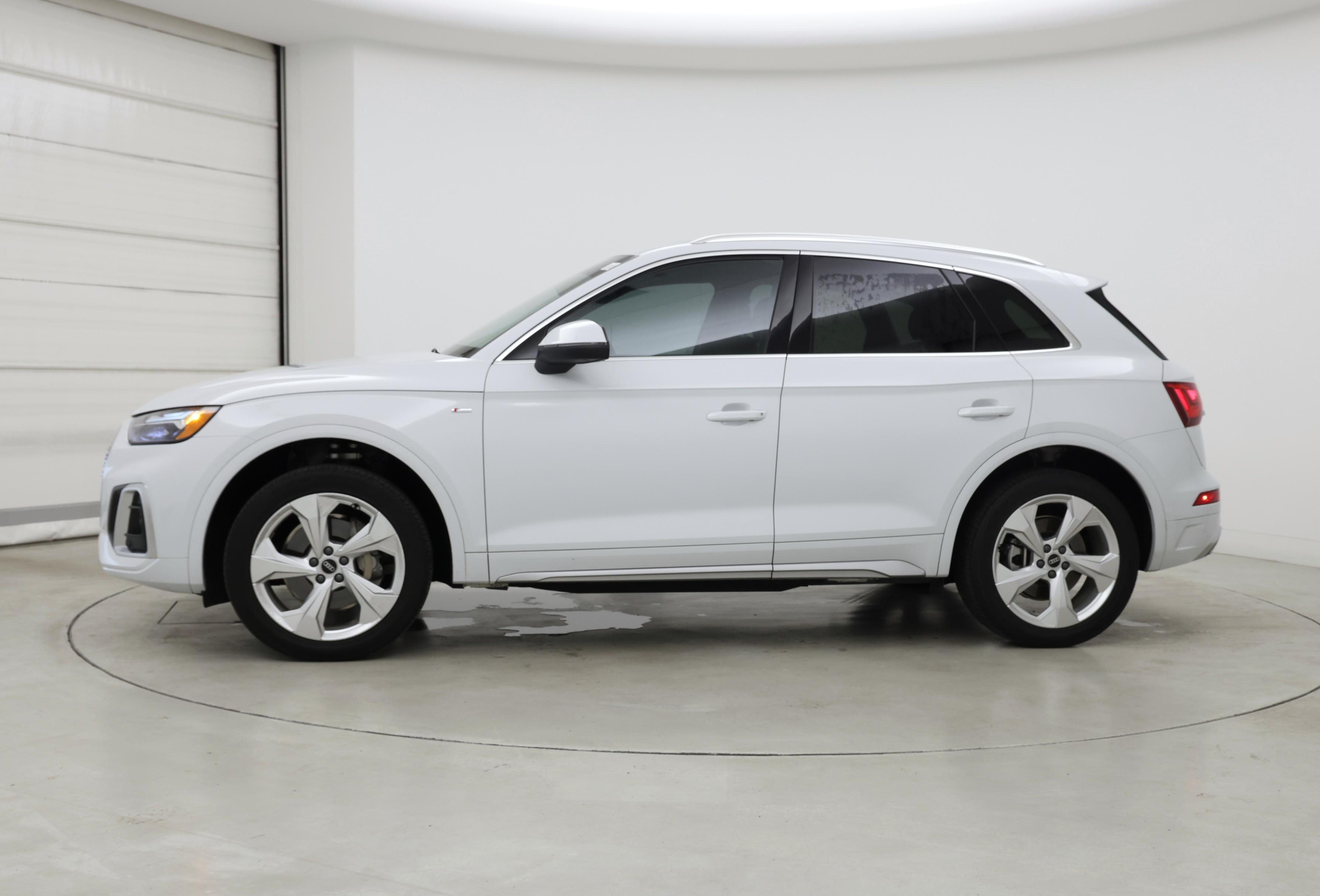 Thumbnail: 2022 Audi Q5 - 3