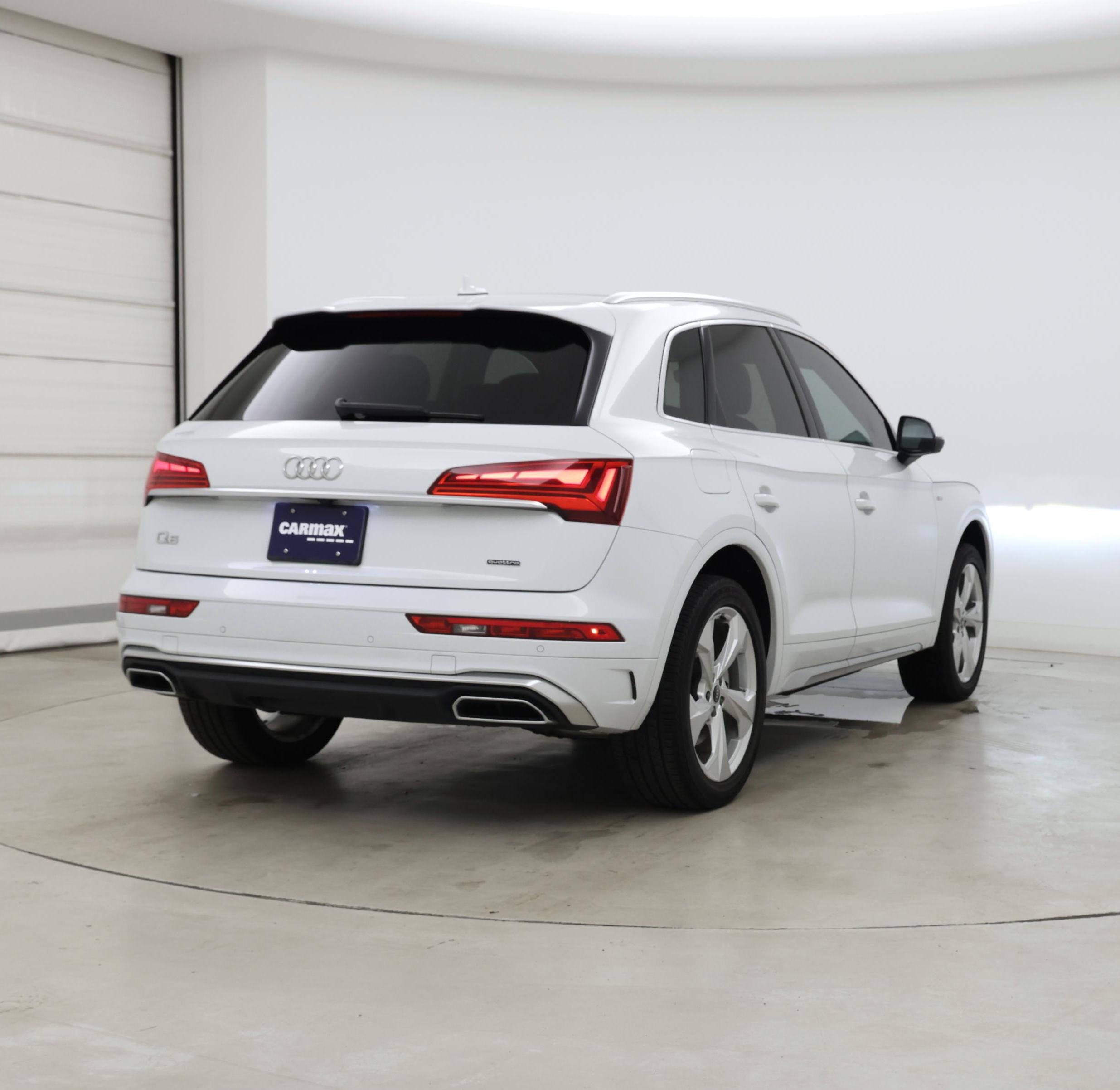 Thumbnail: 2022 Audi Q5 - 8