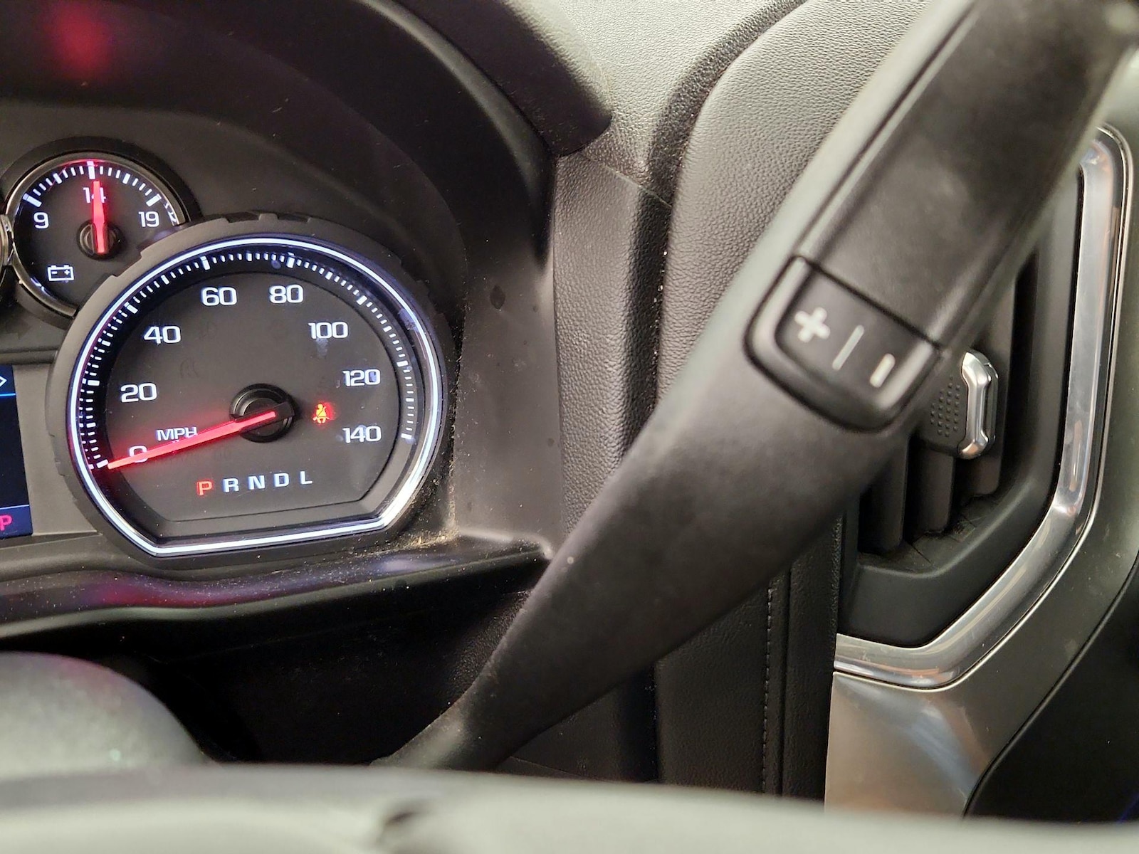 2019 Chevrolet Silverado 1500 RST - Photo 18