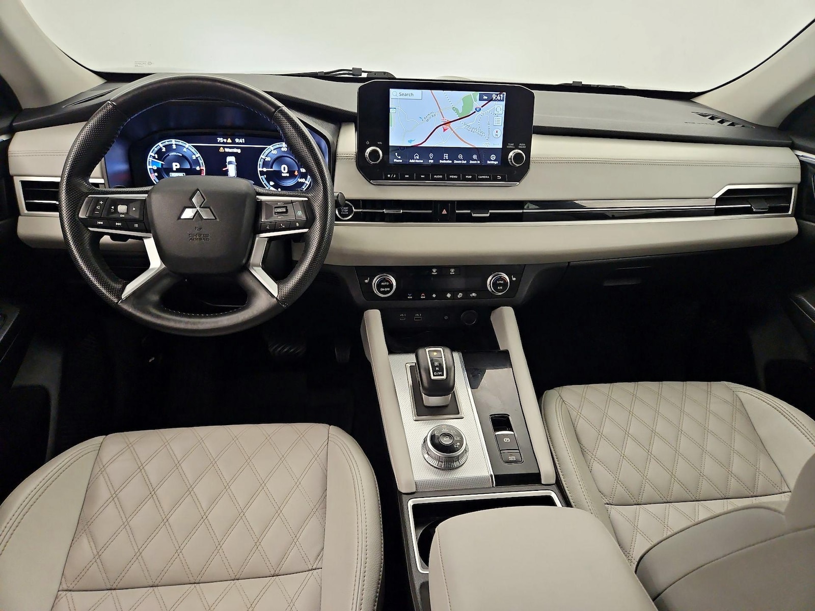 2023 Mitsubishi Outlander SEL - Photo 10