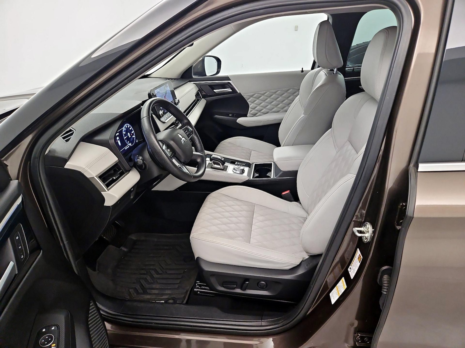 2023 Mitsubishi Outlander SEL - Photo 12