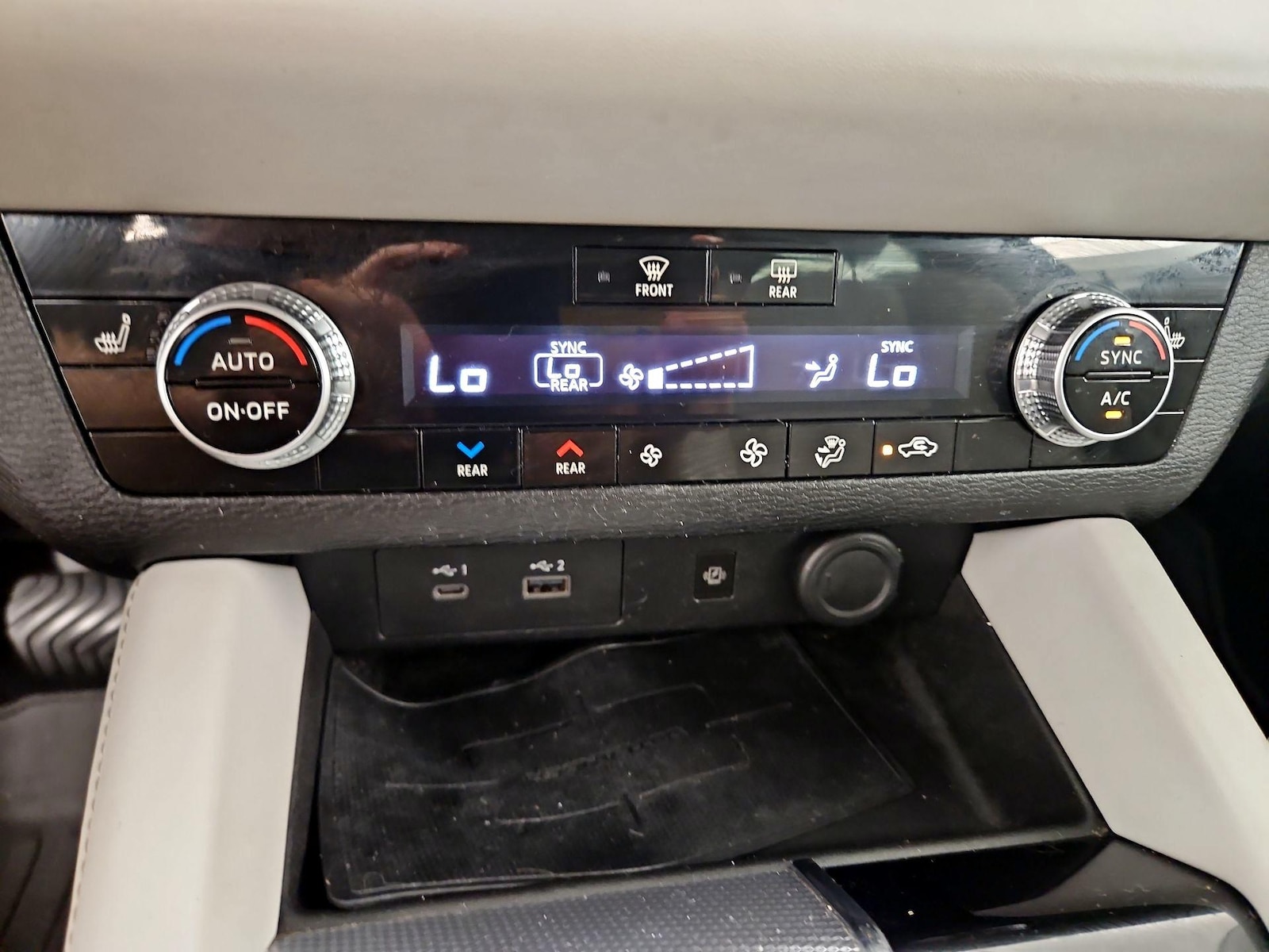 2023 Mitsubishi Outlander SEL - Photo 18